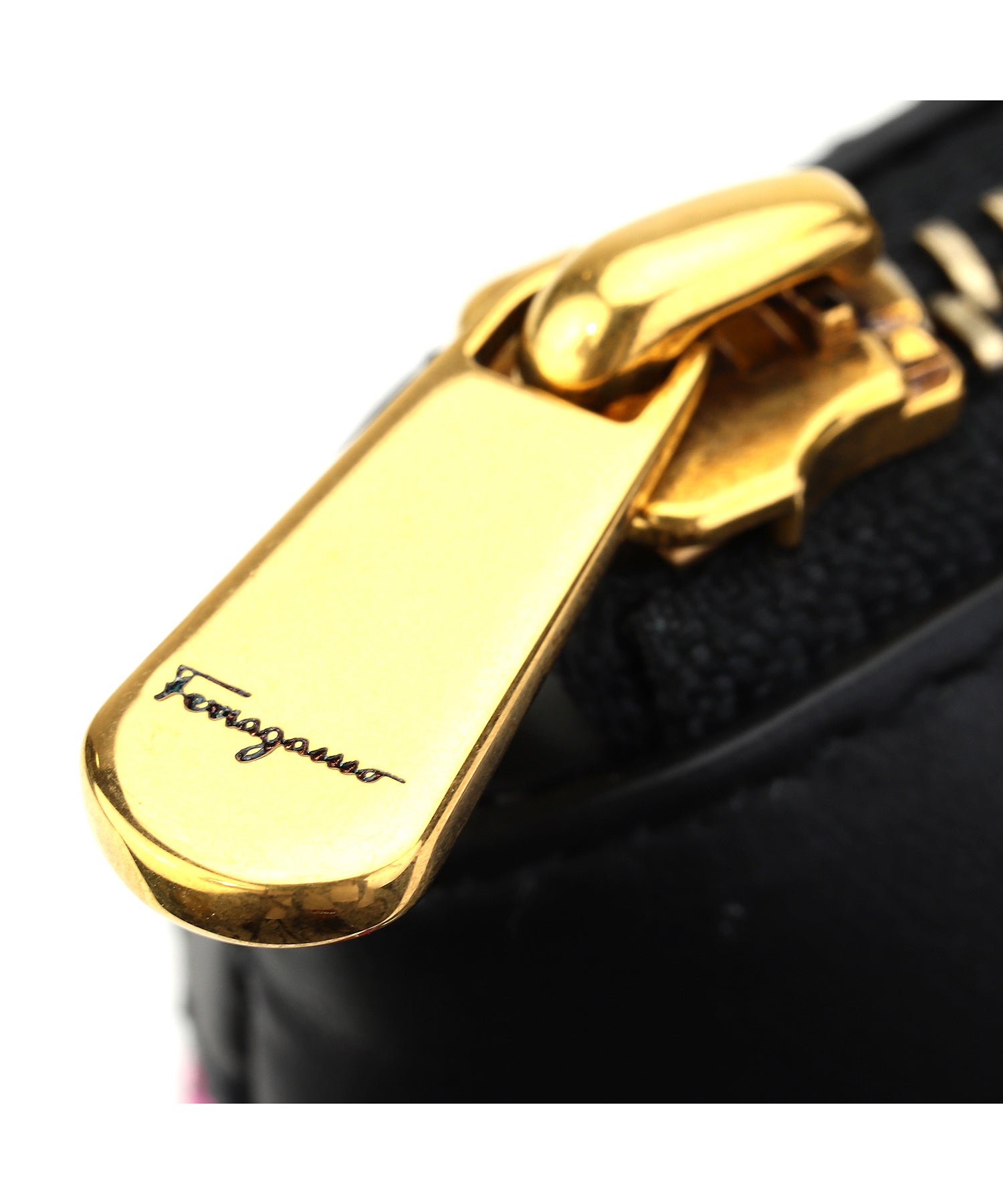 サルバトーレフェラガモ Salvatore Ferragamo FERRAGAMO フェラガモ ポーチ 220241 756052