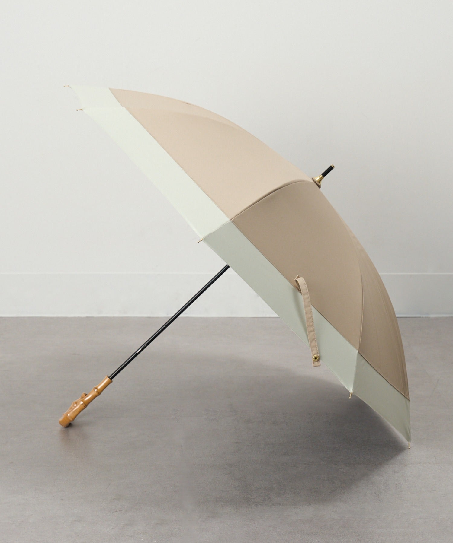 小物 Bicolor Bamboo Handle Umbrella 小物 Bicolor Bamboo Handle Umbrella Bicolor Bamboo Handle Umbrella