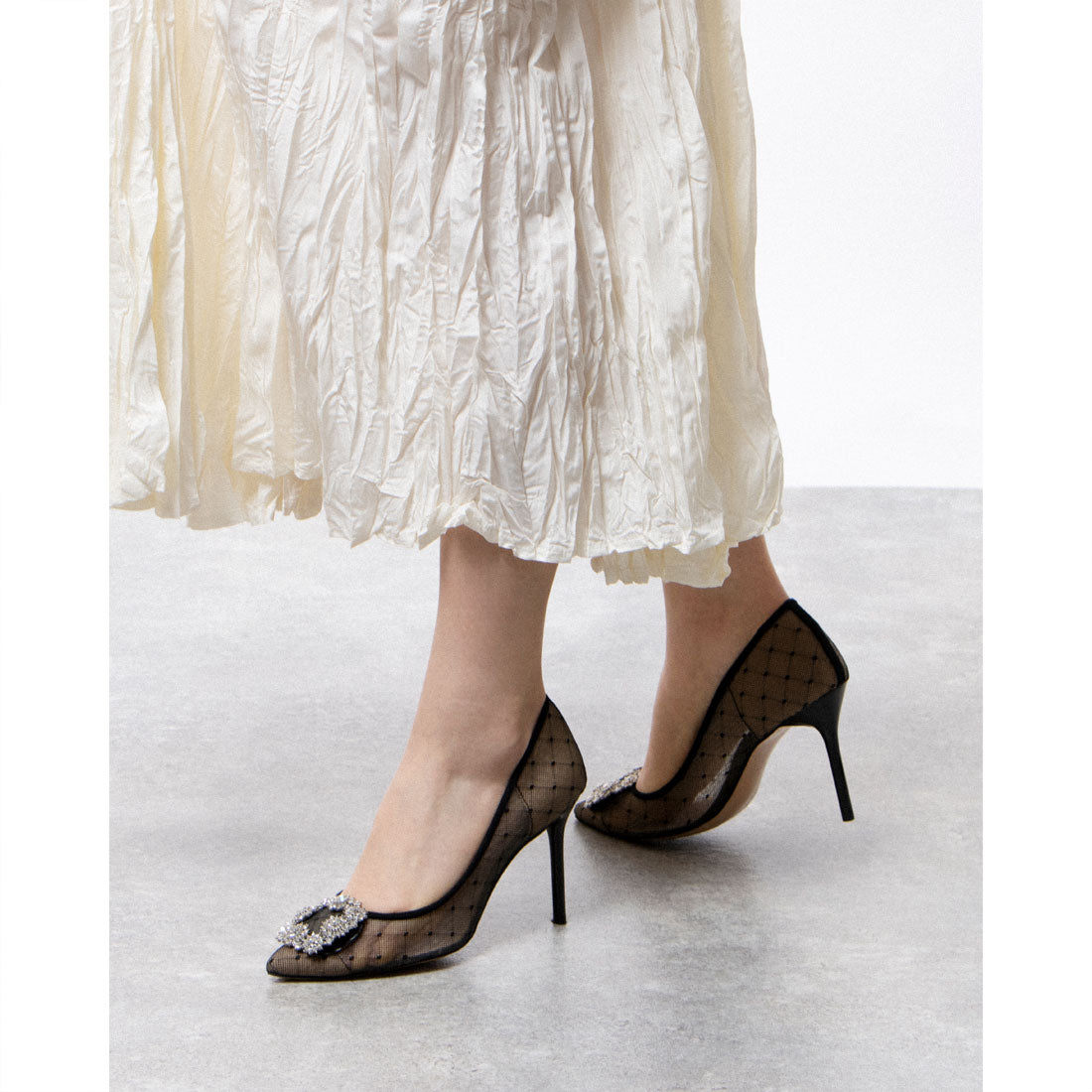 SEVEN TWELVE THIRTY Stiletto heel jewel buckle pumps