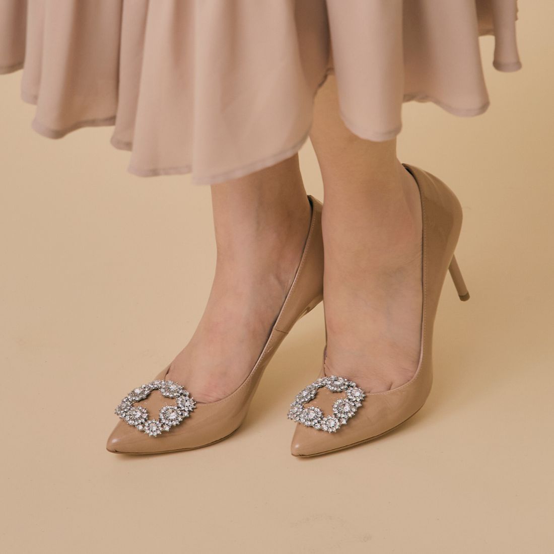 SEVEN TWELVE THIRTY Stiletto heel jewel buckle pumps