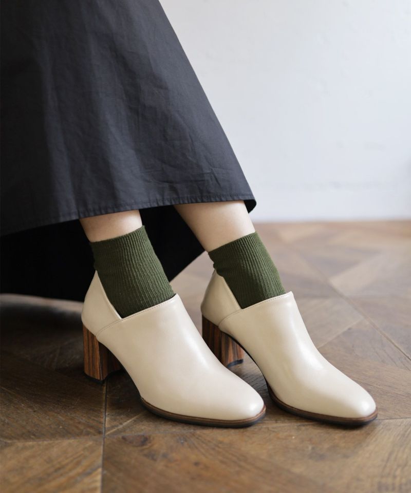 SESTO Wood Heel Booties