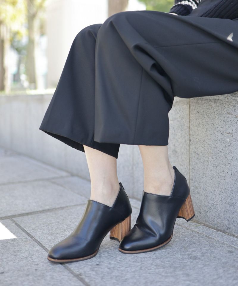SESTO Wood Heel Booties