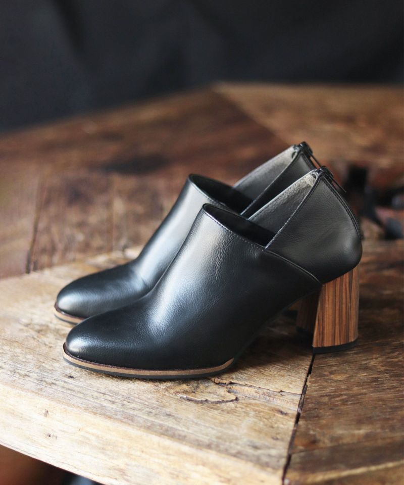 SESTO Wood Heel Booties