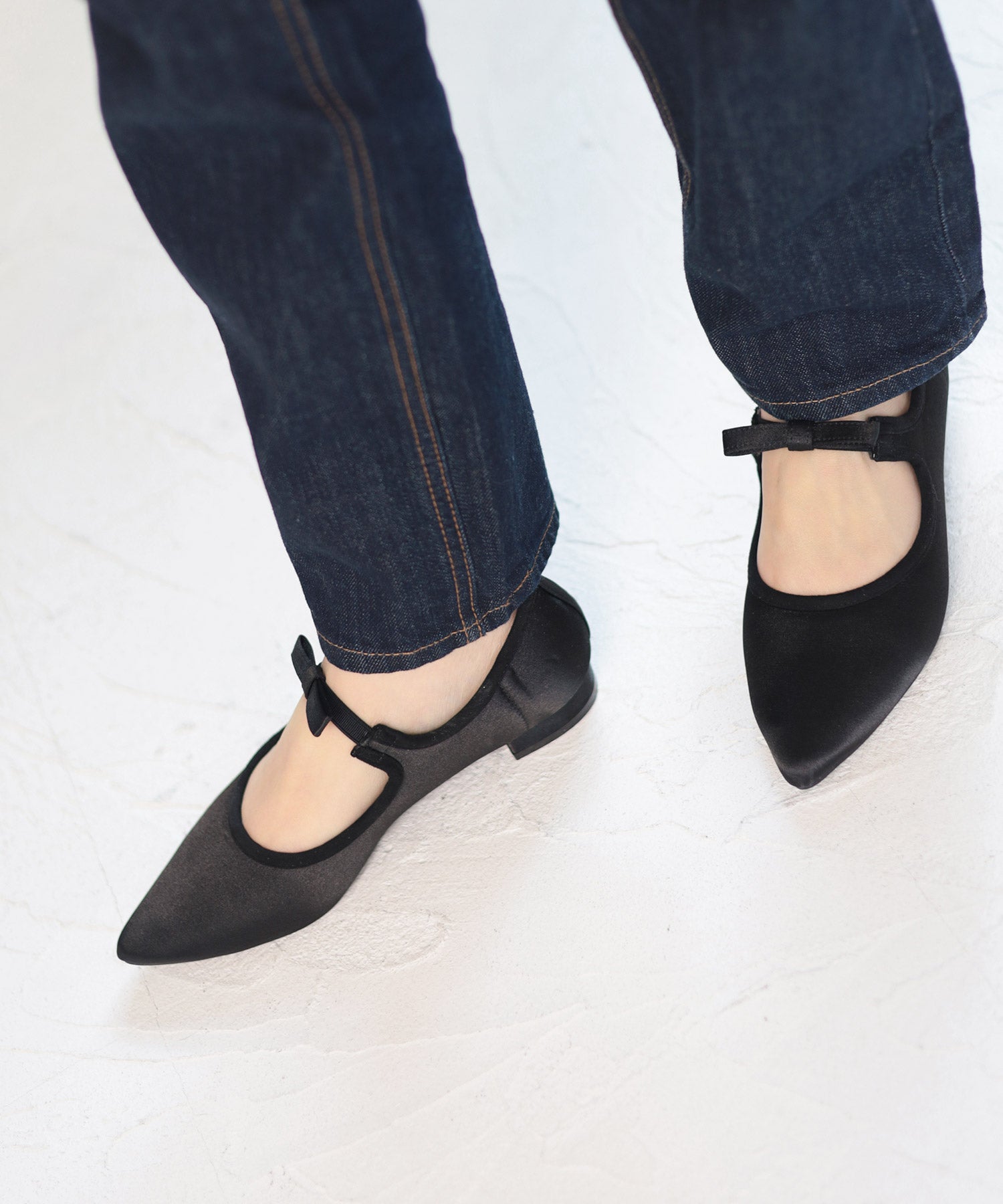 SESTO Flock Dot Sheer Ribbon Strap Low Heel Mary Jane Pumps