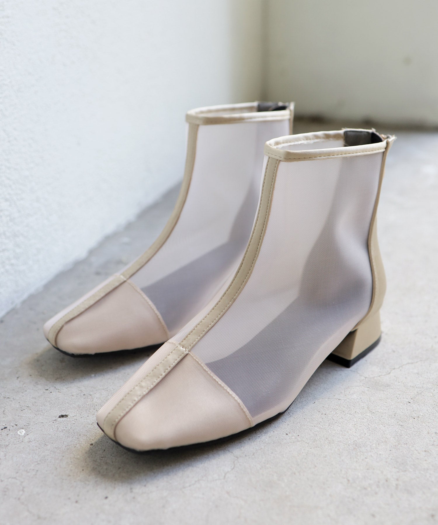 SESTO Sheer Short Boots