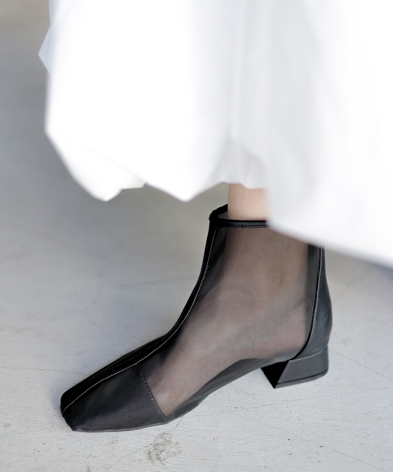 SESTO Sheer Short Boots