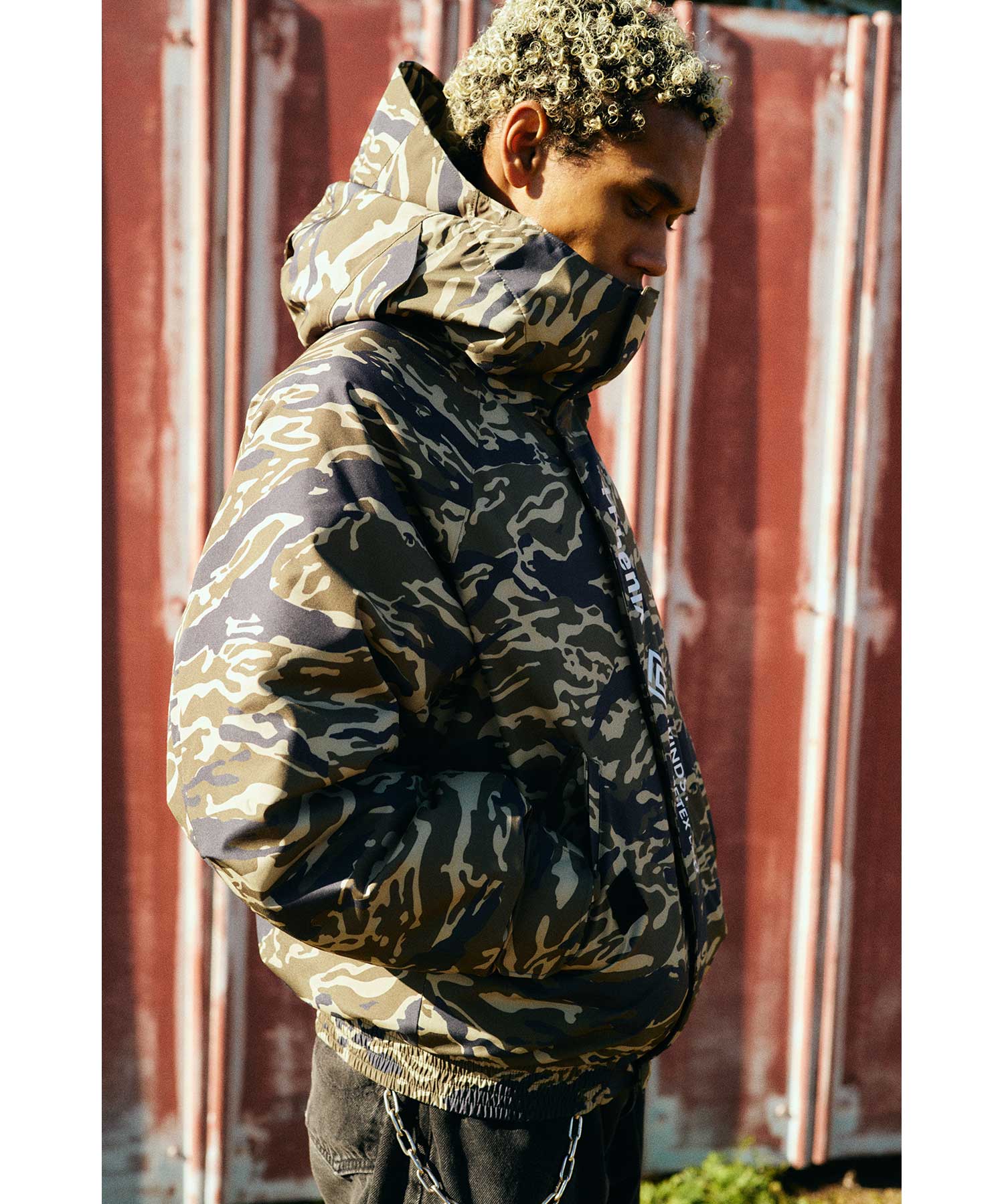 Plus Phoenix +phenix 【MENS】GORE-TEX Down Jacket GORE DOWN BOMBER JACKET / WINDSTOPPER Product BY GORE-TEX