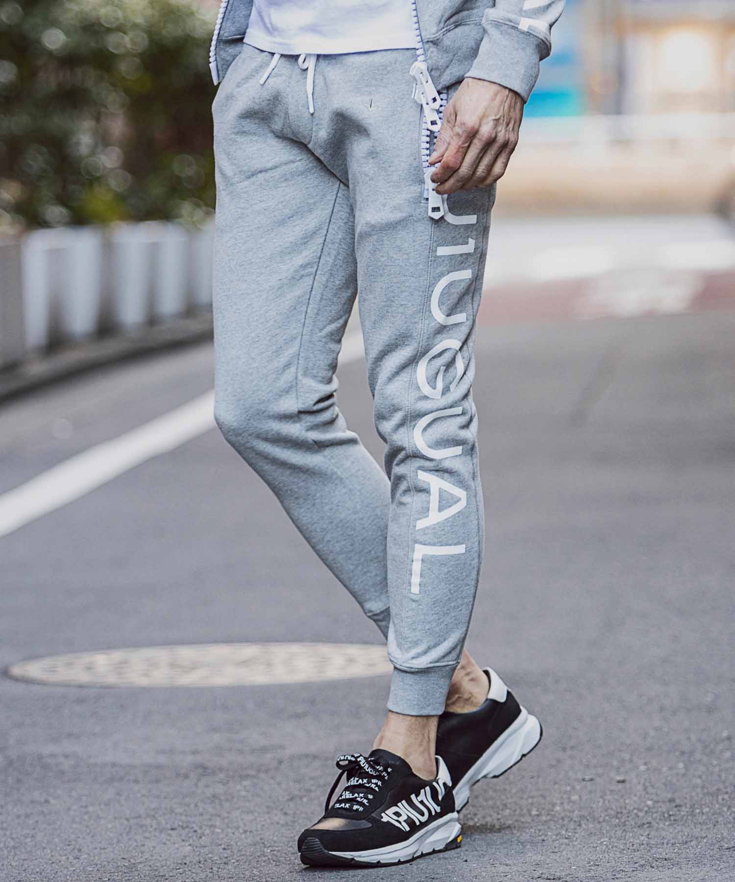 Uno Piu Uno Uguale Tre Relax 1PIU1UGUALE3 RELAX Big Zipper Side Logo S