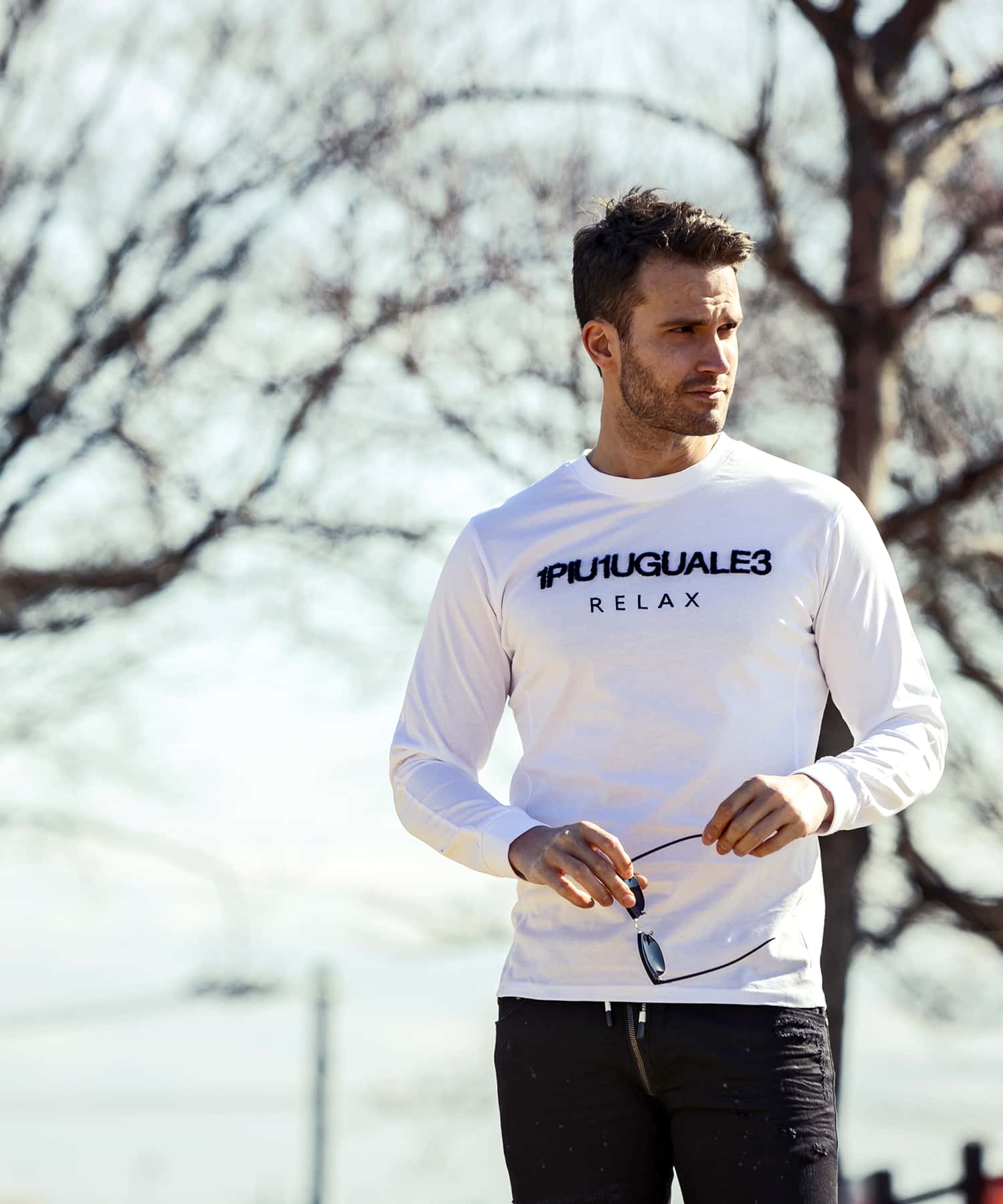 ウノ ピゥ ウノ ウグァーレ トレ リラックス 1PIU1UGUALE3 RELAX 1PIU1UGUALE3 RELAXボアロゴ刺繍ロングTシャツ