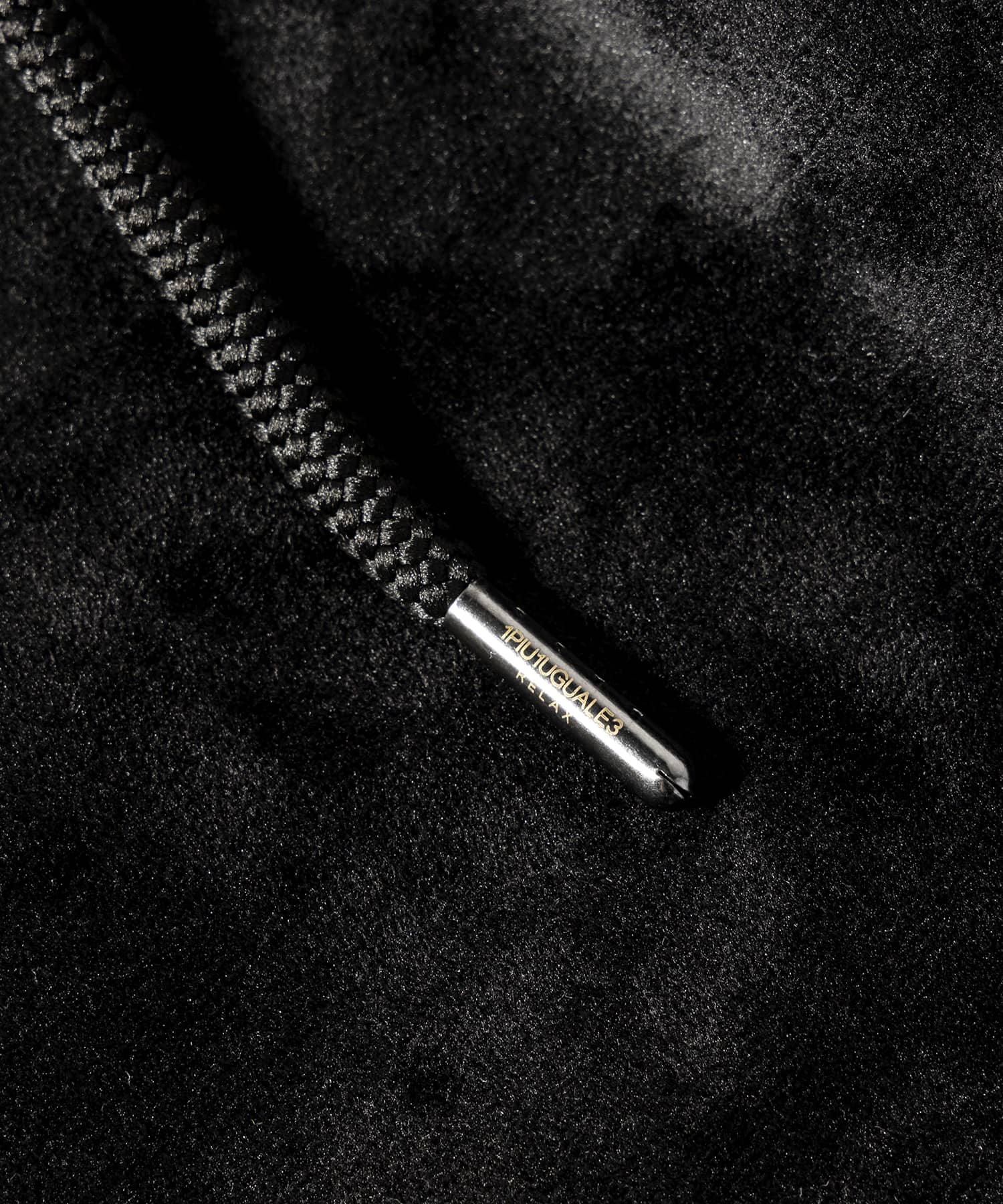 ウノ ピゥ ウノ ウグァーレ トレ リラックス 1PIU1UGUALE3 RELAX カモ柄ベロアロングパンツ （ブラック） ブラック