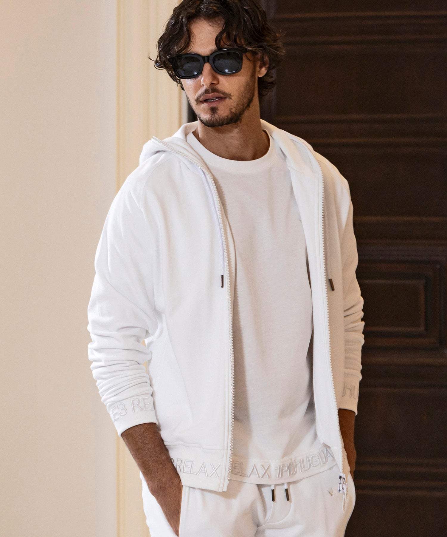 Uno Piu Uno Uguale Tre Relax 1PIU1UGUALE3 RELAX Rib Embroidered Rhinestone Zip Hoodie