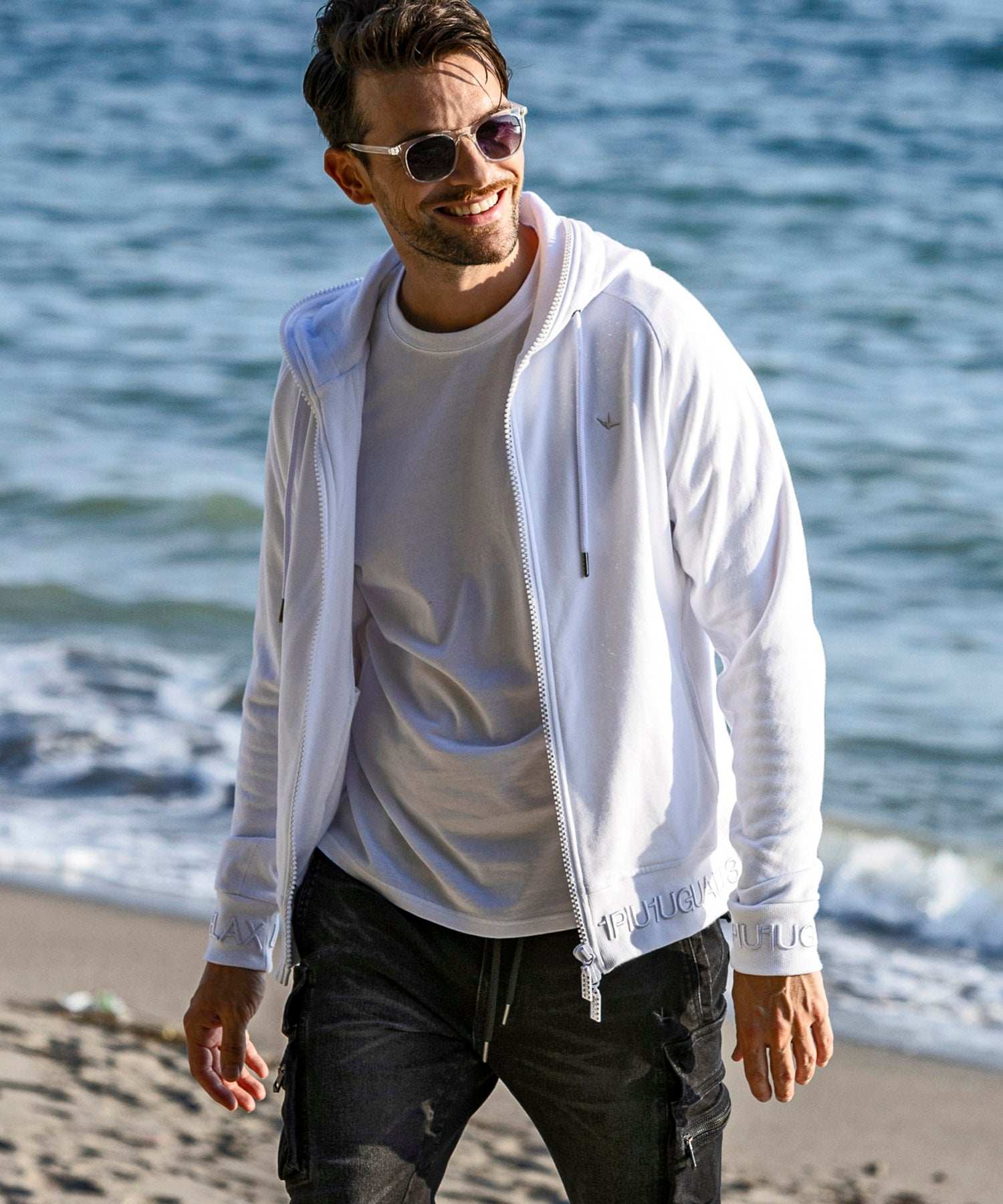 Uno Piu Uno Uguale Tre Relax 1PIU1UGUALE3 RELAX Rib Embroidered Rhinestone Zip Hoodie