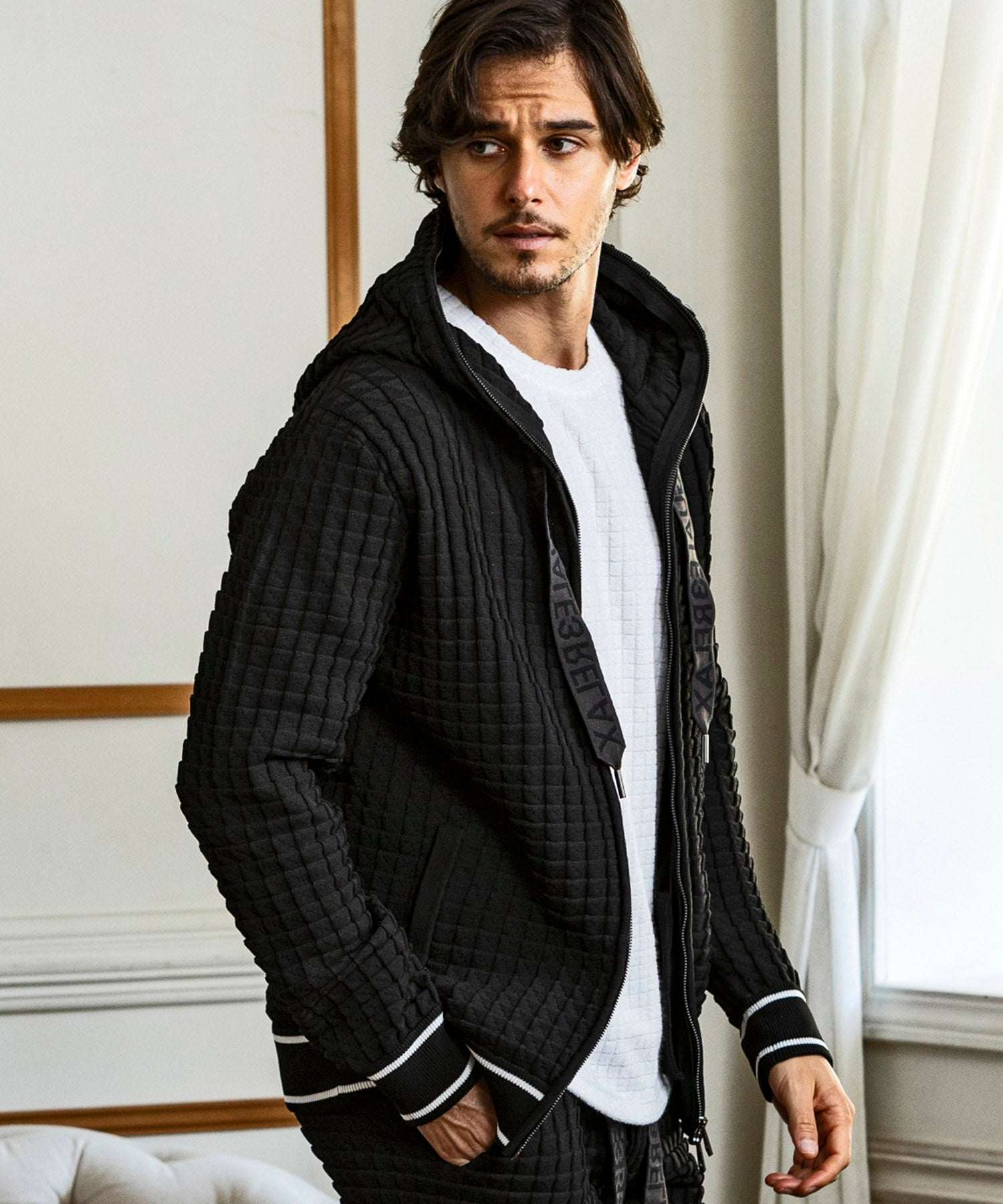 Uno Piu Uno Uguale Tre Relax Square Pattern Knit Hoodie