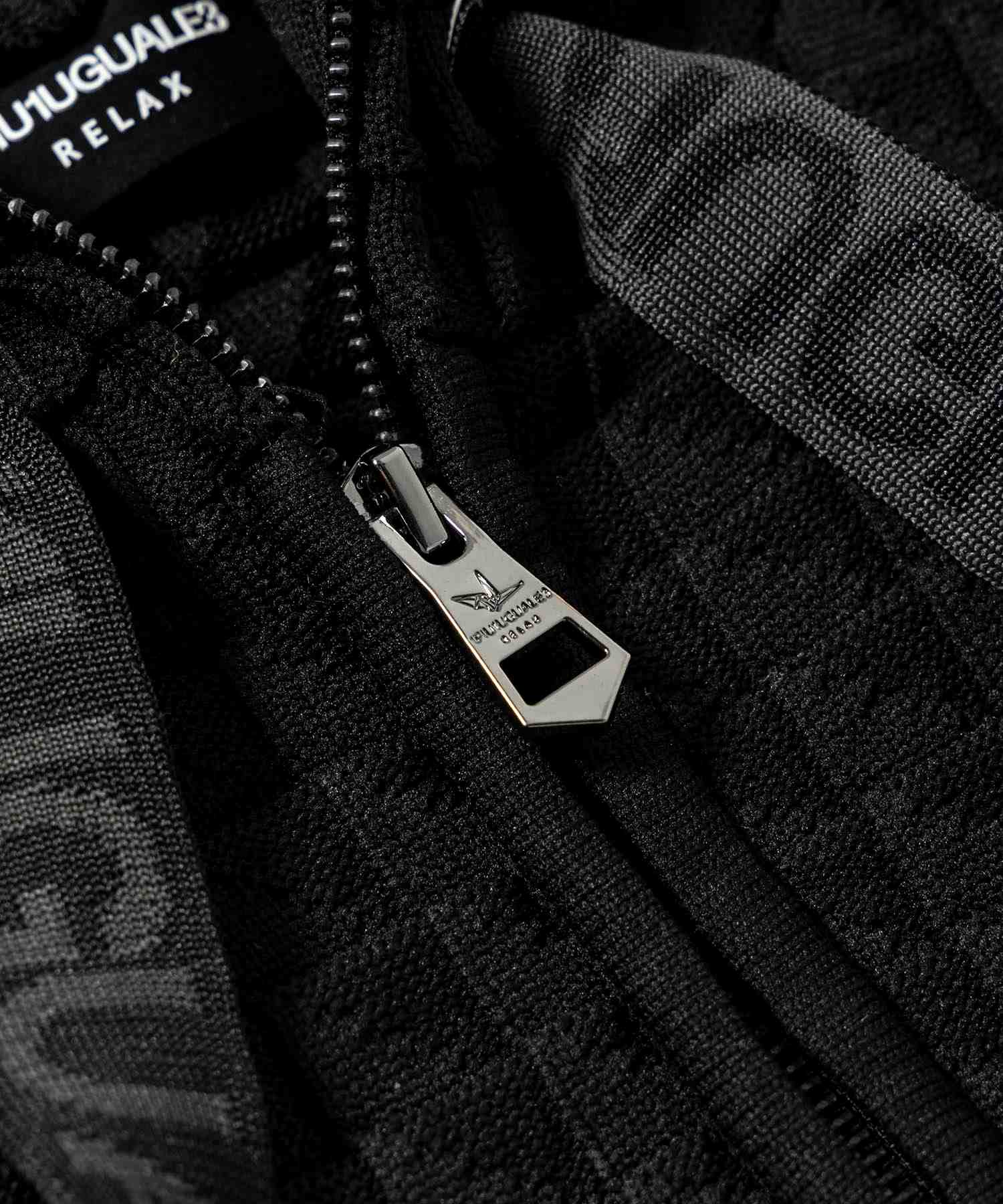 Uno Piu Uno Uguale Tre Relax Square Pattern Knit Hoodie