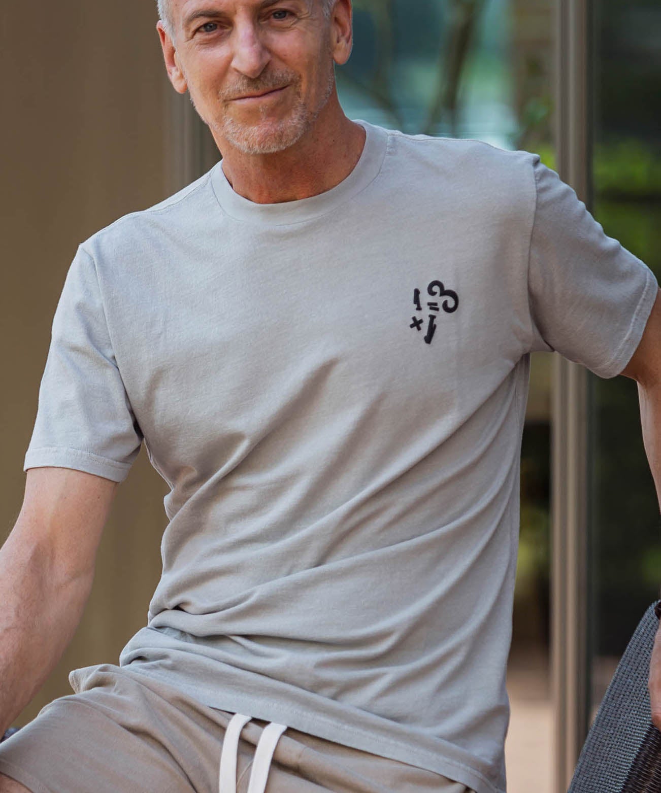 ウノ ピゥ ウノ ウグァーレ トレ リラックス 1PIU1UGUALE3 RELAX ピグメント半袖Tシャツ （グレー） グレー