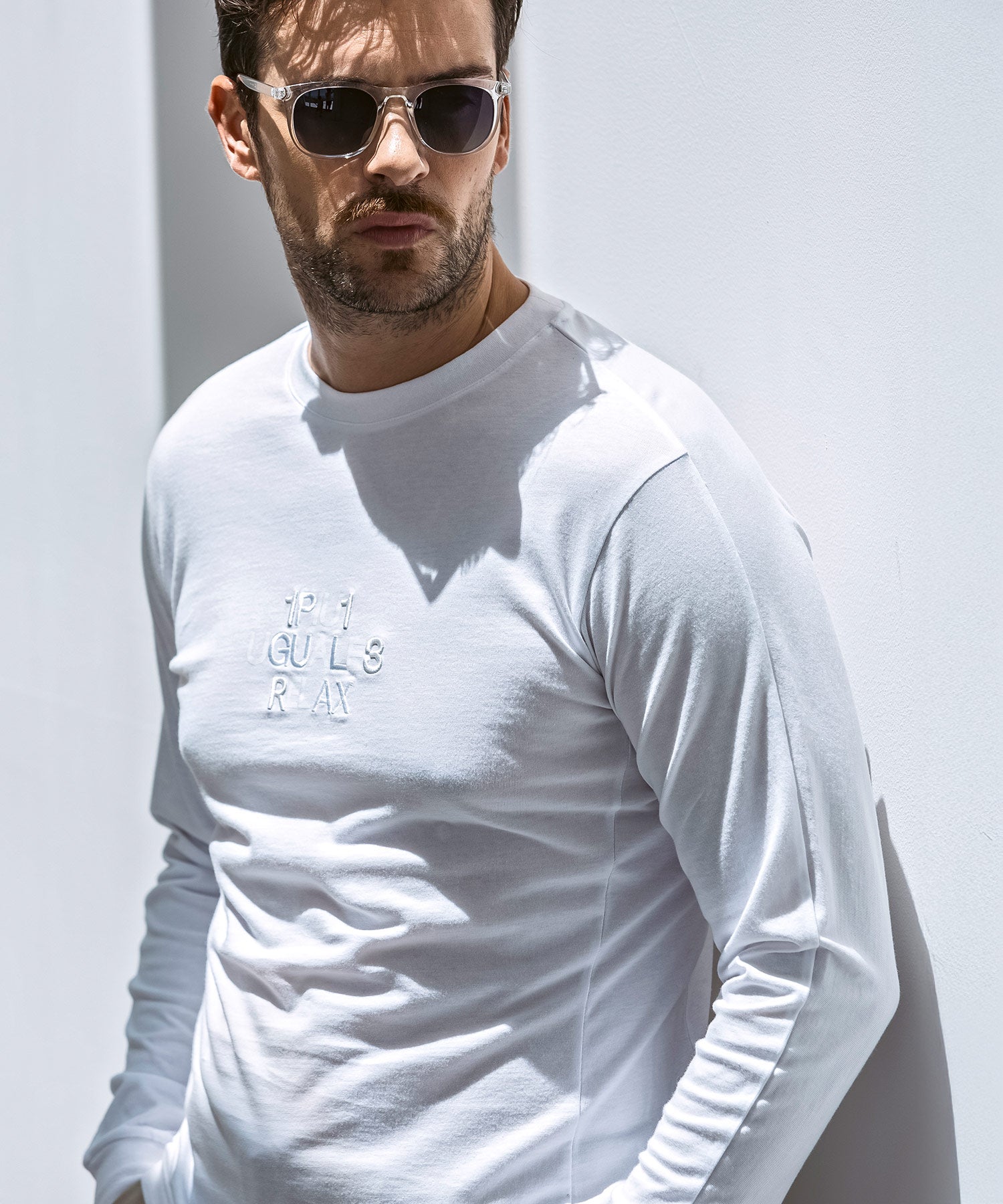 ウノ ピゥ ウノ ウグァーレ トレ リラックス 1PIU1UGUALE3 RELAX コンビネーションロゴロングTシャツ （ホワイト） ホワイト