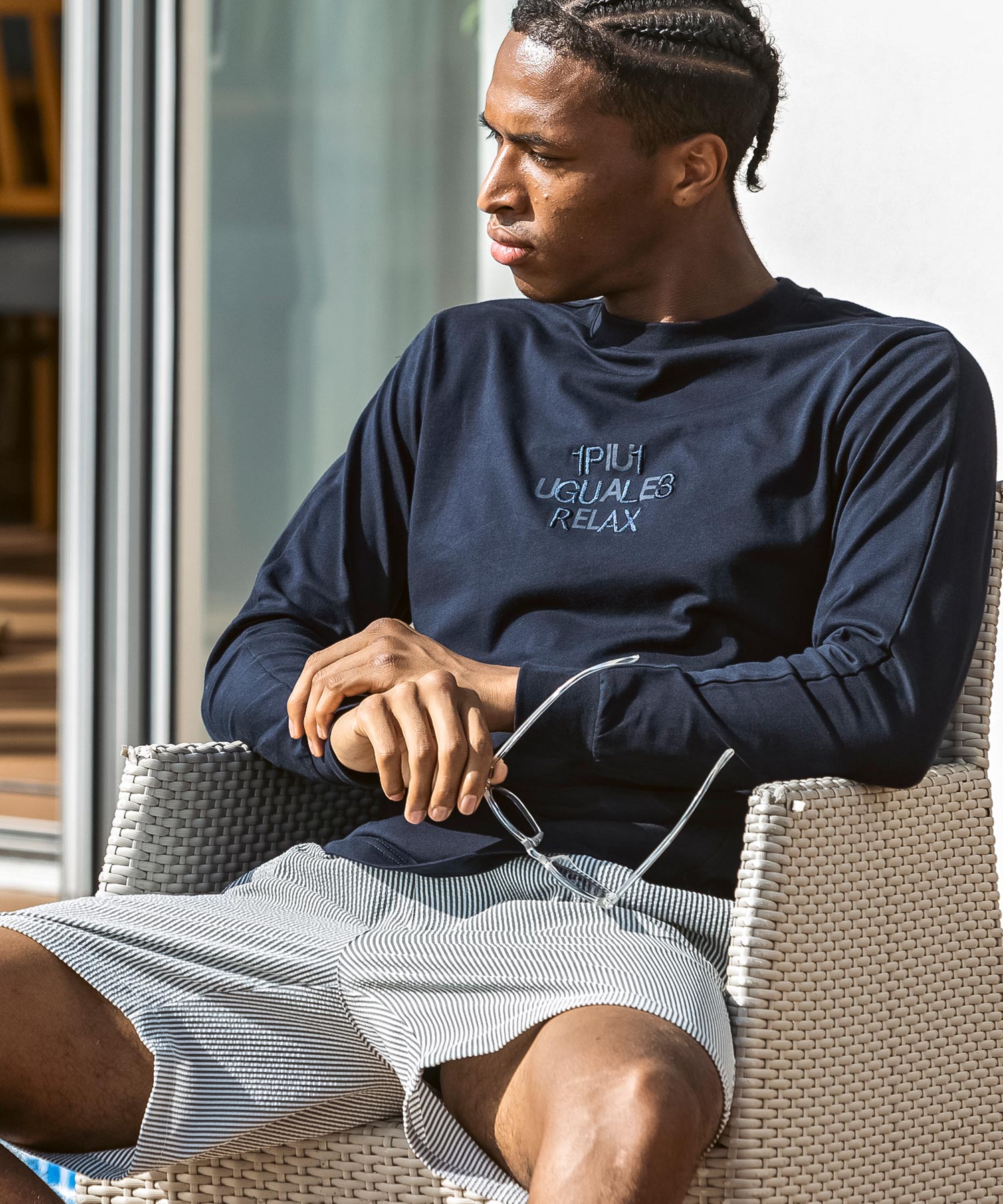 ウノ ピゥ ウノ ウグァーレ トレ リラックス 1PIU1UGUALE3 RELAX コンビネーションロゴロングTシャツ （ネイビー） ネイビー