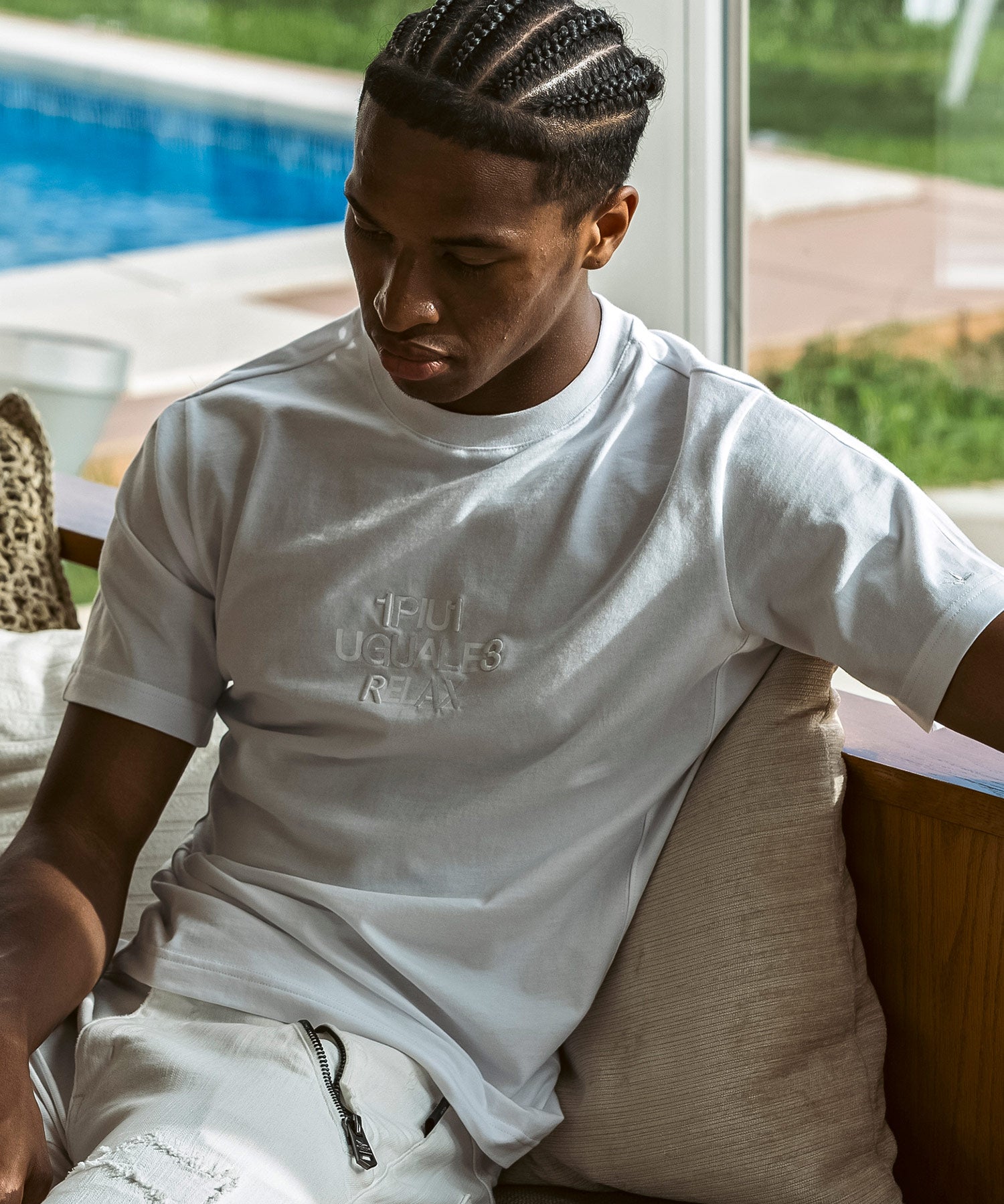ウノ ピゥ ウノ ウグァーレ トレ リラックス 1PIU1UGUALE3 RELAX コンビネーションロゴ半袖Tシャツ （ホワイト） ホワイト
