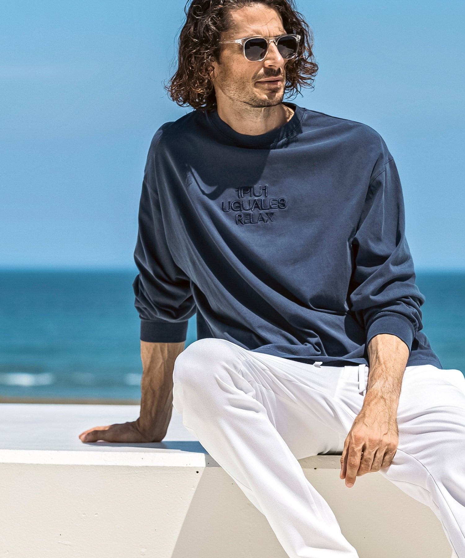 ウノ ピゥ ウノ ウグァーレ トレ リラックス 1PIU1UGUALE3 RELAX ピグメント刺繍ロゴロングTシャツ （ネイビー） ネイビー
