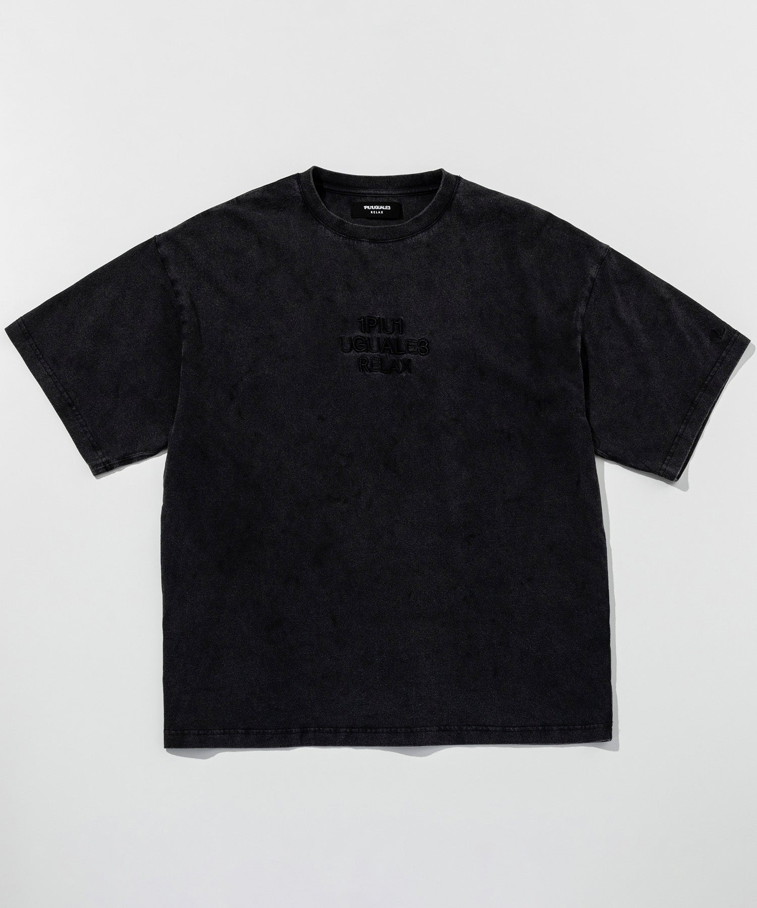 ウノ ピゥ ウノ ウグァーレ トレ リラックス 1PIU1UGUALE3 RELAX ピグメント刺繍ロゴ半袖Tシャツ （ブラック） ブラック