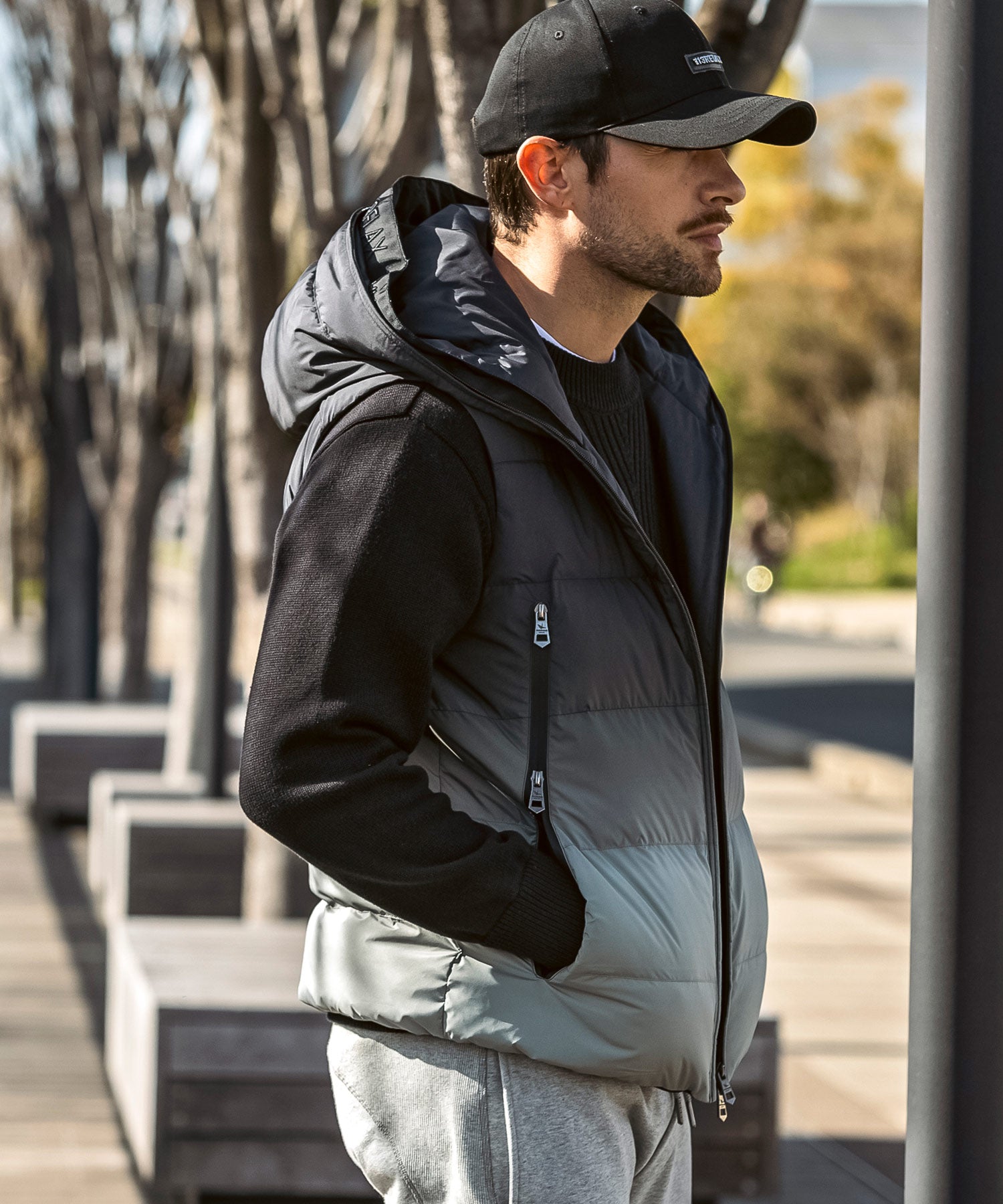 ウノ ピゥ ウノ ウグァーレ トレ リラックス 1PIU1UGUALE3 RELAX グラデーション レイヤード ダウンベスト(保温性/ストレッチ性) （ブラック） ブラック