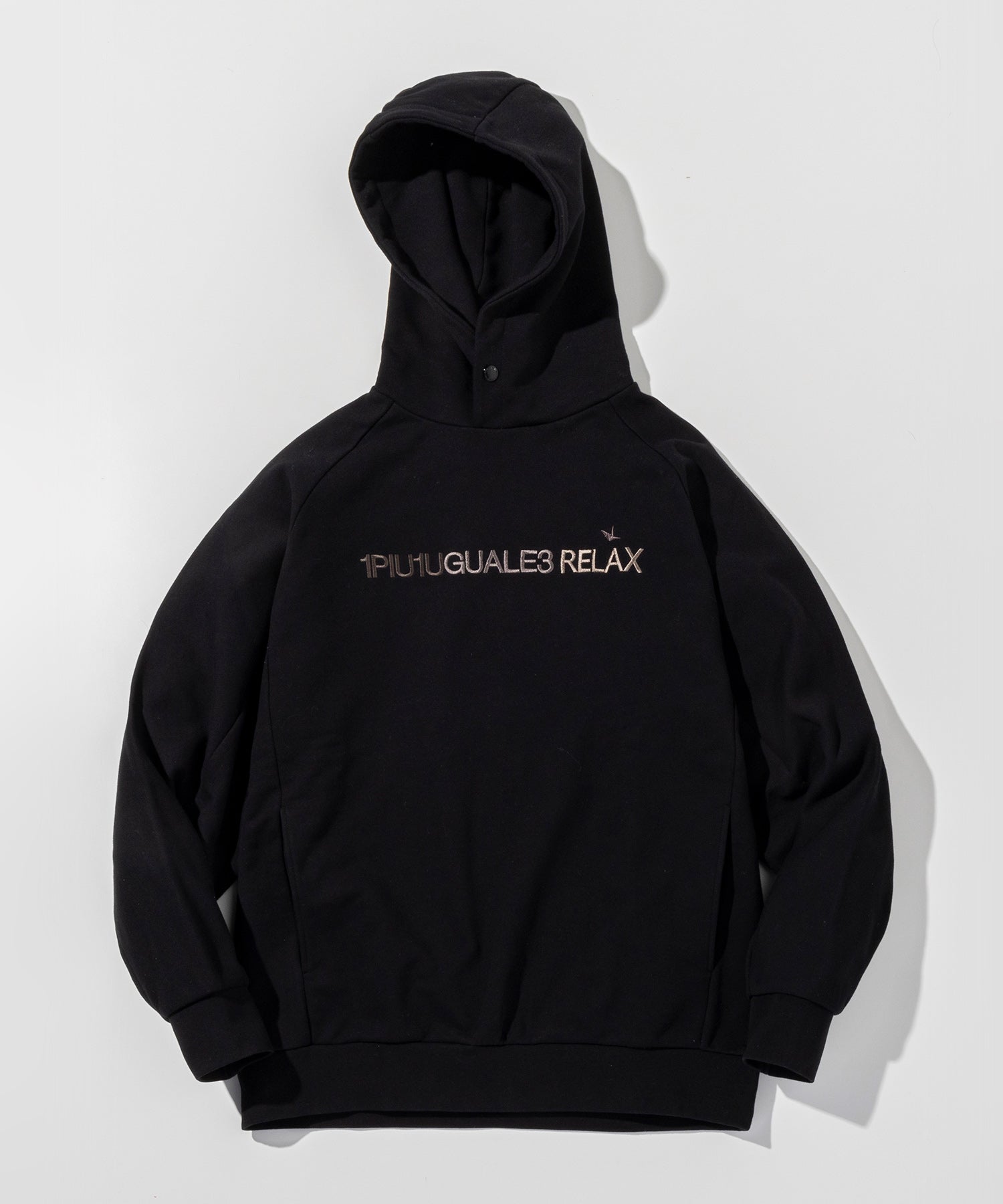 ウノ ピゥ ウノ ウグァーレ トレ リラックス 1PIU1UGUALE3 RELAX ドライタッチ グラデーションロゴ スウェットフーディー(伸縮性/吸水速乾) （ブラック） ブラック