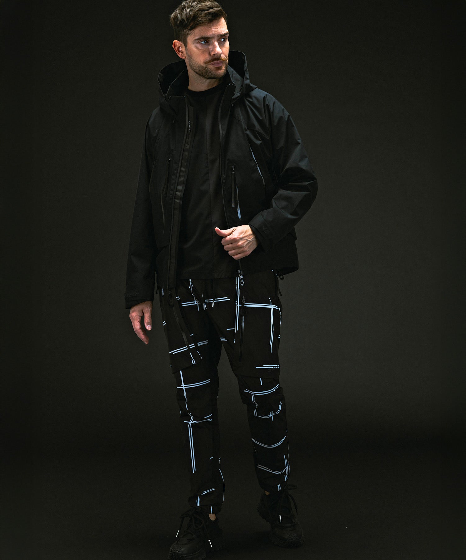 ウノ ピゥ ウノ ウグァーレ トレ リラックス 1PIU1UGUALE3 RELAX テックパンツ by GORE-TEX LABS / ゴアテックス （black×white） black×white