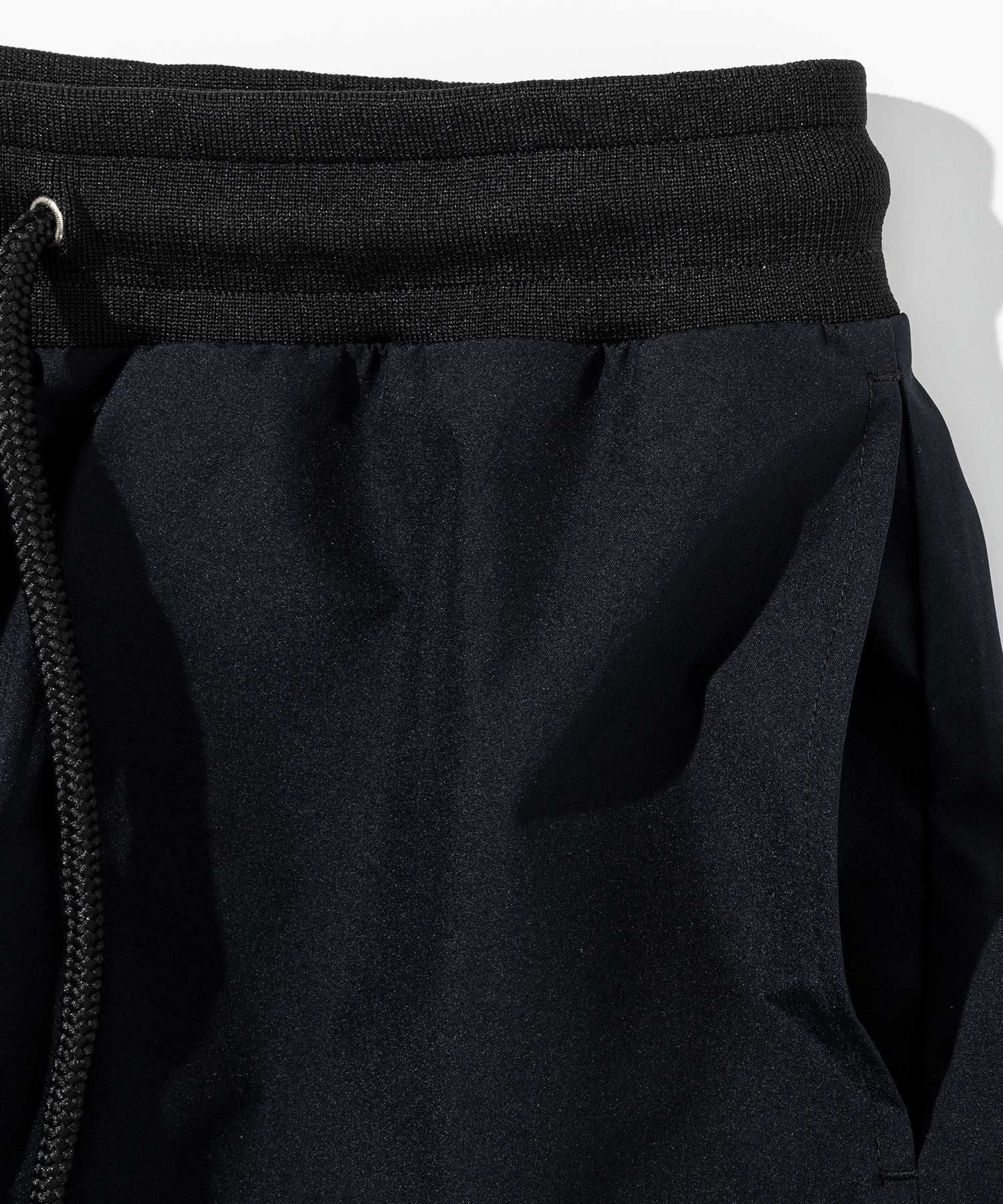 ウノ ピゥ ウノ ウグァーレ トレ リラックス 1PIU1UGUALE3 RELAX カーゴパンツ by GORE-TEX LABS / ゴアテックス （black） black