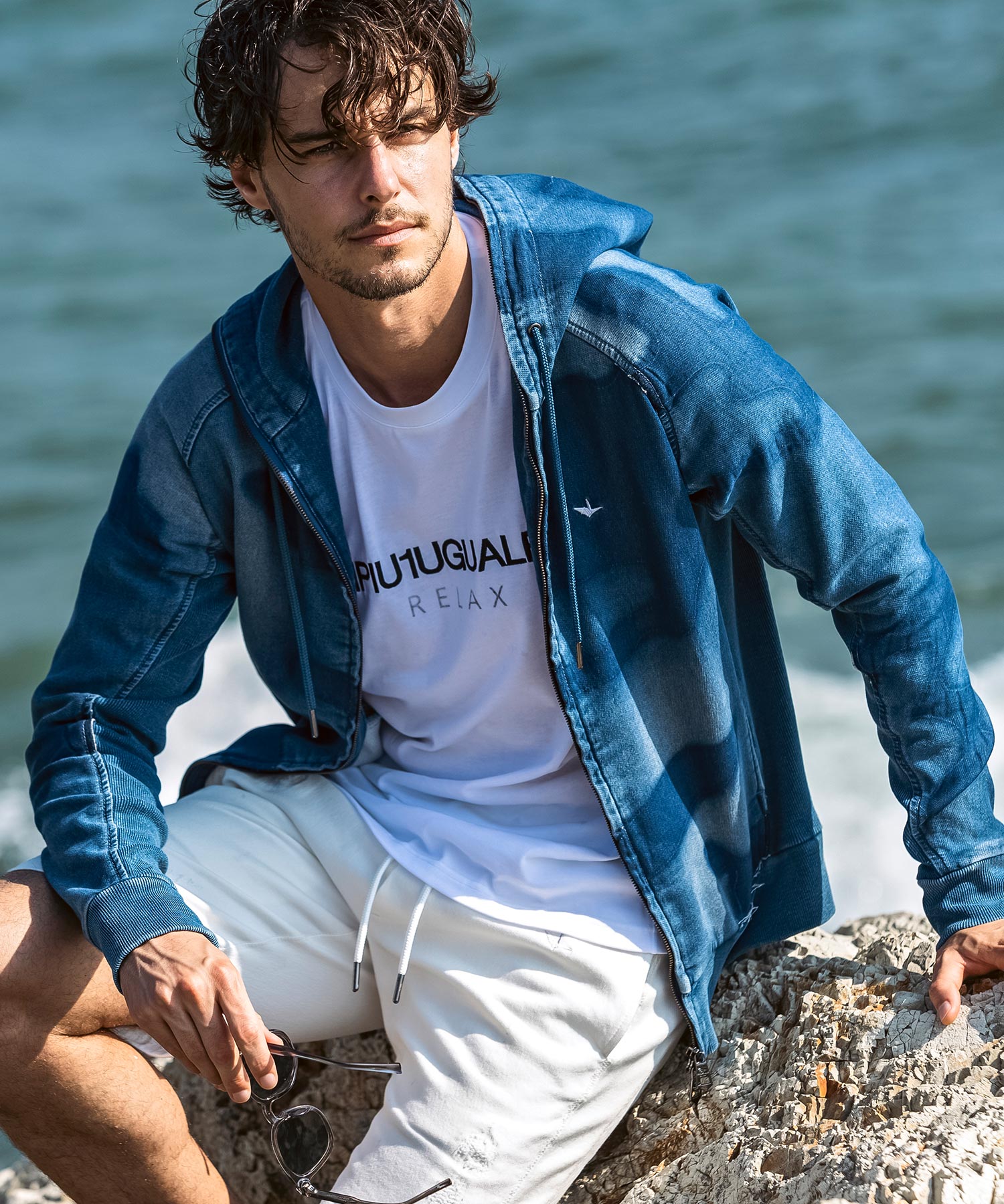 ウノ ピゥ ウノ ウグァーレ トレ リラックス 1PIU1UGUALE3 RELAX リバースロゴ半袖Tシャツ （ホワイト） ホワイト