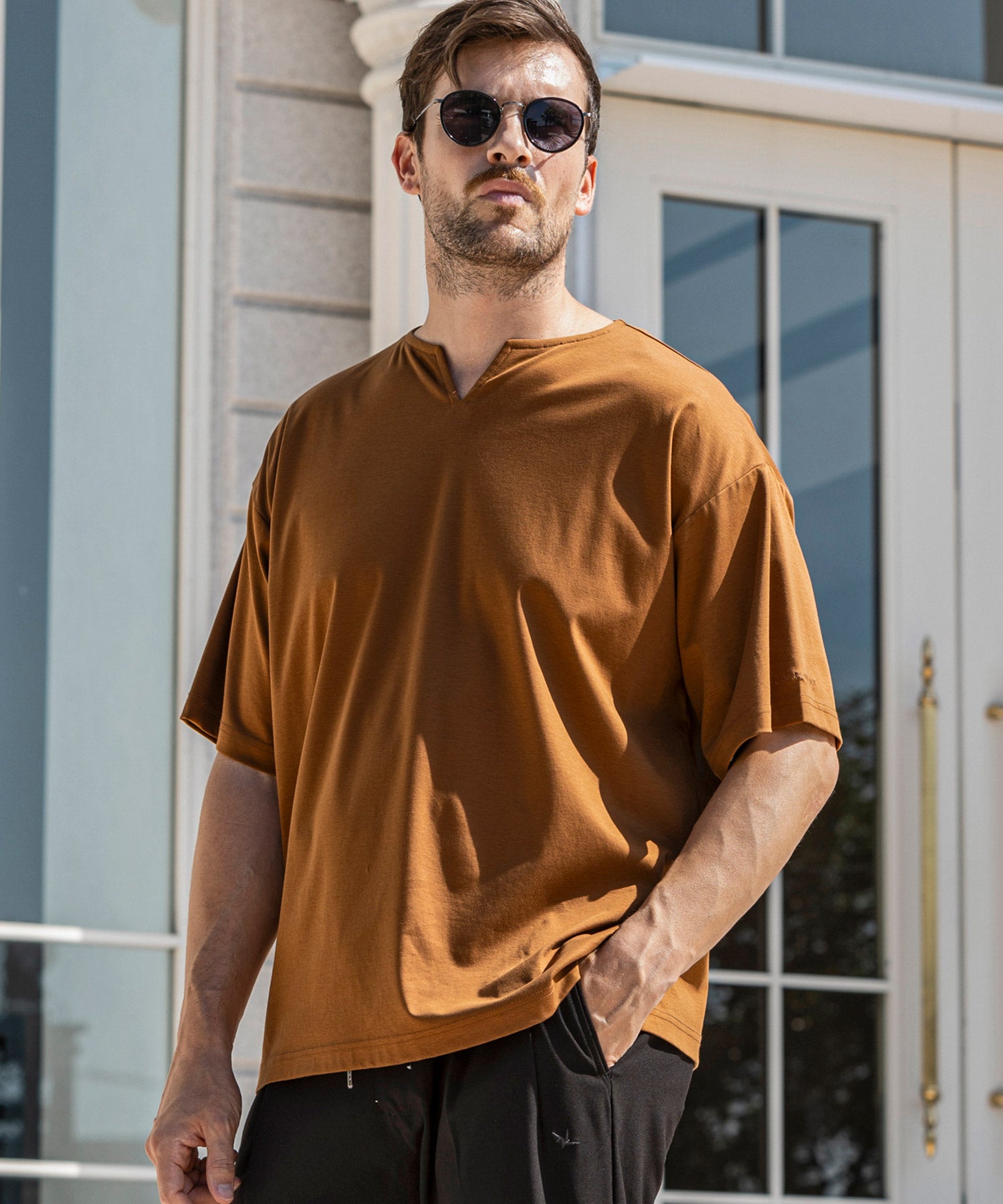 ウノ ピゥ ウノ ウグァーレ トレ リラックス 1PIU1UGUALE3 RELAX ダブルシルケット キーネックワイドTシャツ （ブラウン） ブラウン
