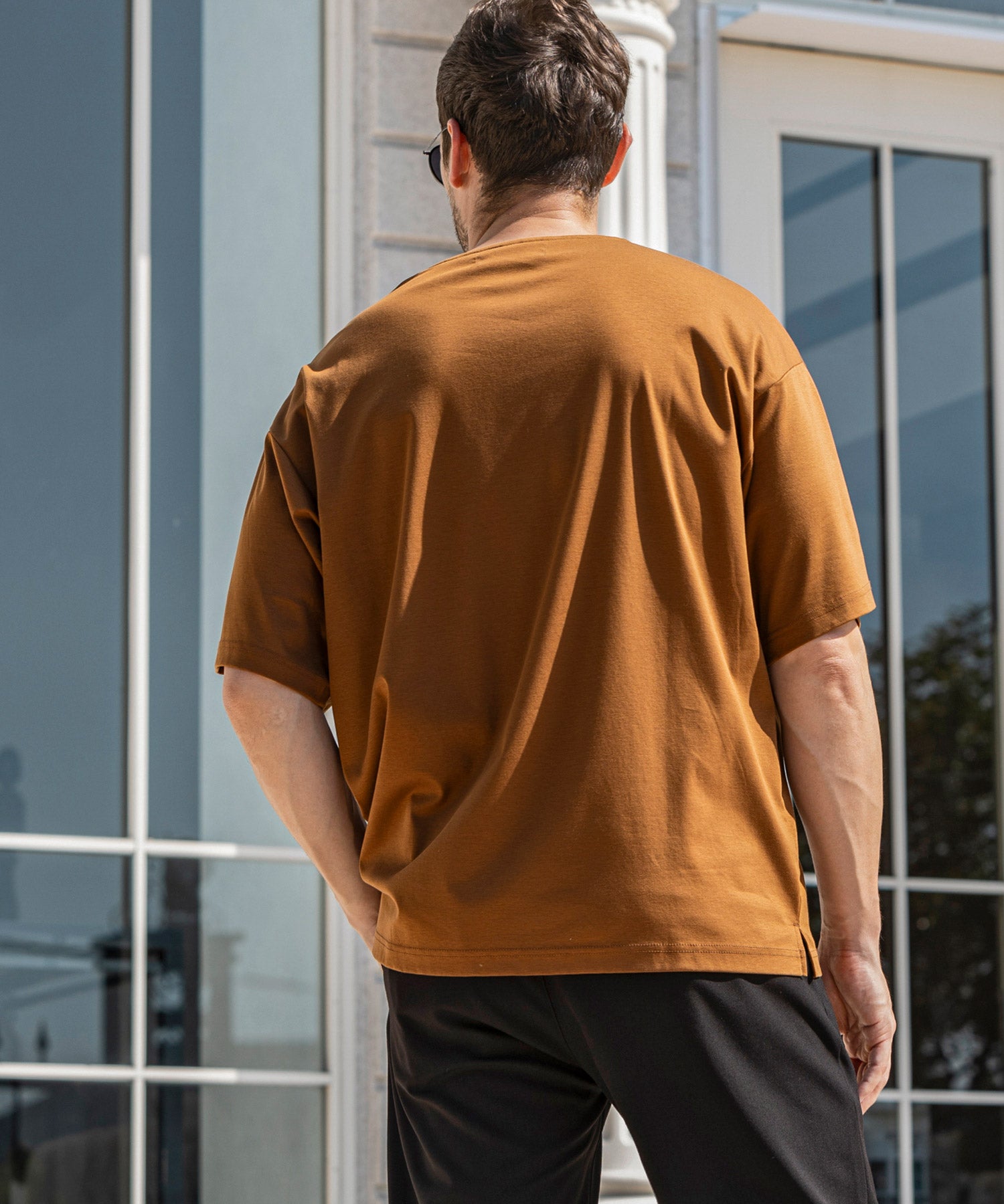 ウノ ピゥ ウノ ウグァーレ トレ リラックス 1PIU1UGUALE3 RELAX ダブルシルケット キーネックワイドTシャツ （ブラウン） ブラウン