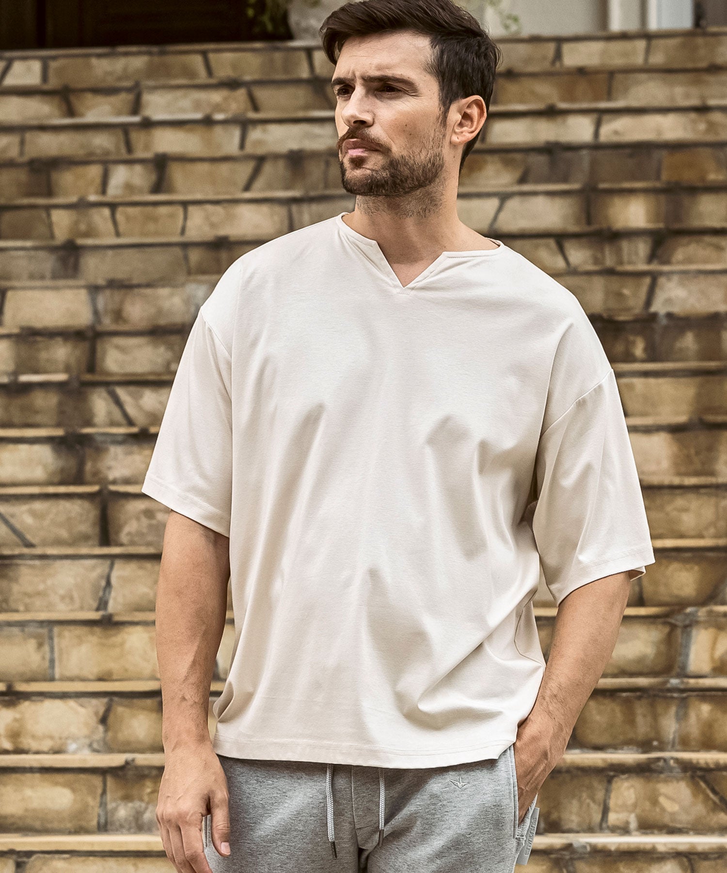 ウノ ピゥ ウノ ウグァーレ トレ リラックス 1PIU1UGUALE3 RELAX ダブルシルケット キーネックワイドTシャツ （ベージュ） ベージュ