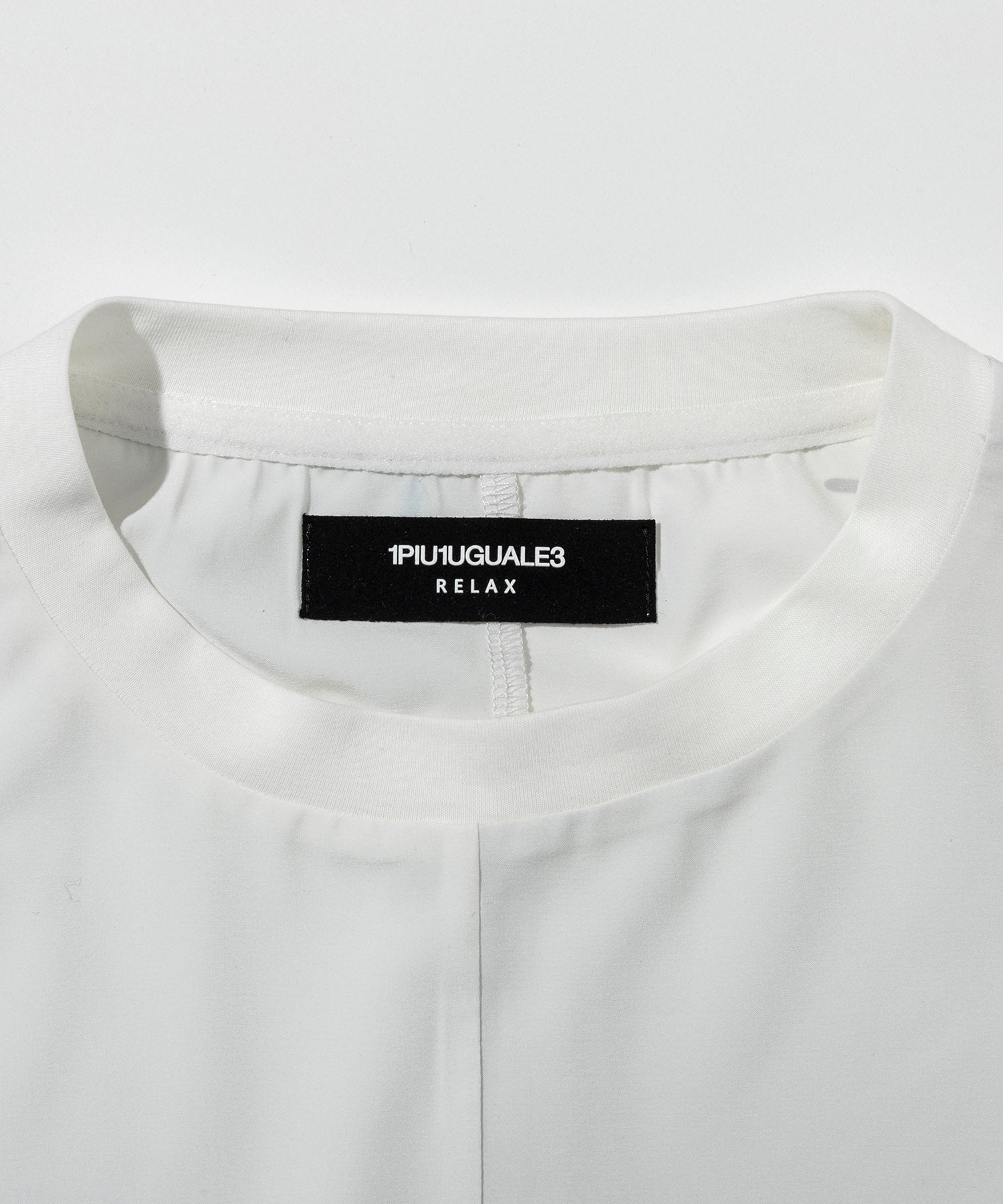 ウノ ピゥ ウノ ウグァーレ トレ リラックス 1PIU1UGUALE3 RELAX バイカラーランニング半袖Tシャツ （ホワイト） ホワイト
