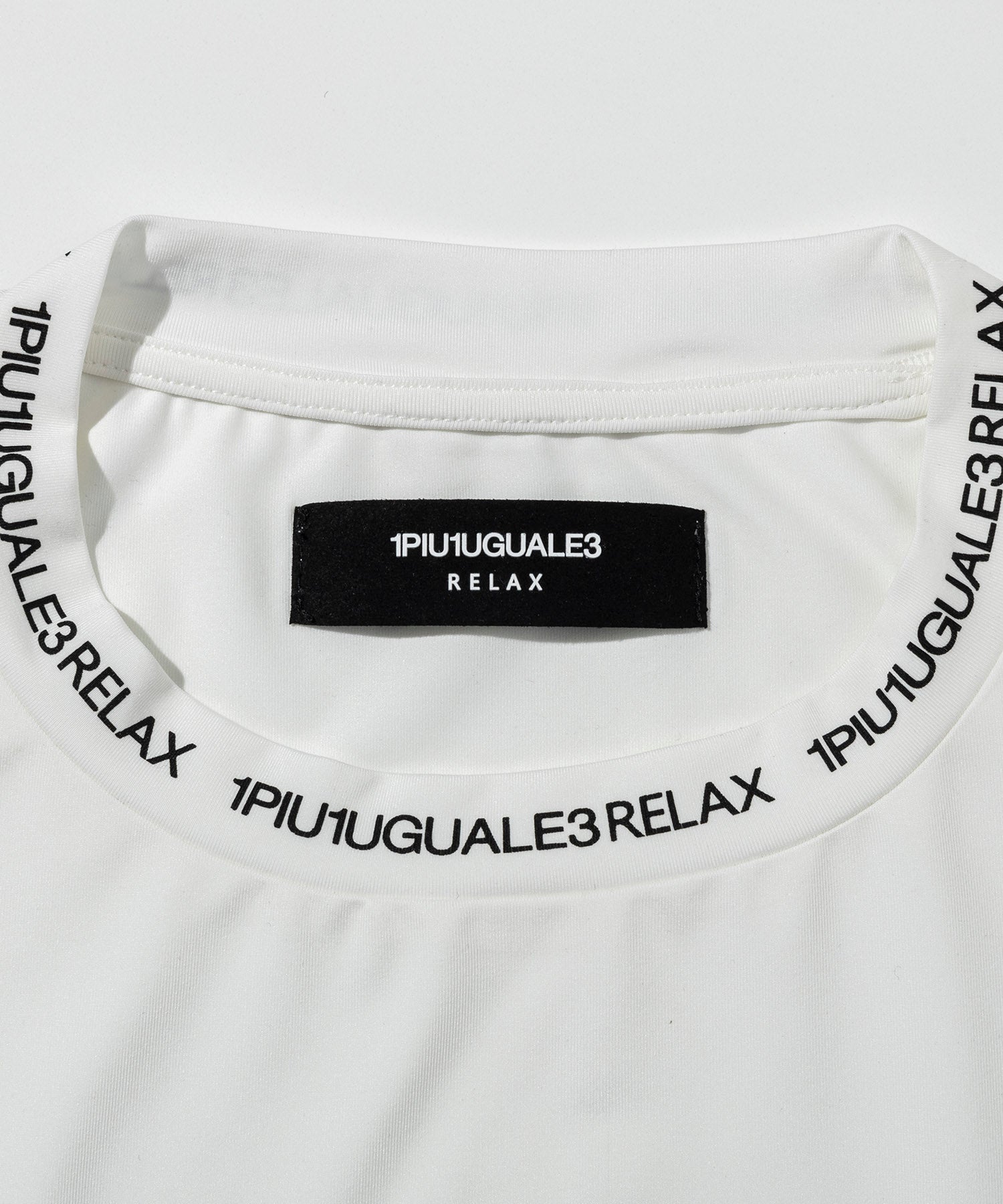 ウノ ピゥ ウノ ウグァーレ トレ リラックス 1PIU1UGUALE3 RELAX ネックロゴランニング半袖Tシャツ （ホワイト） ホワイト