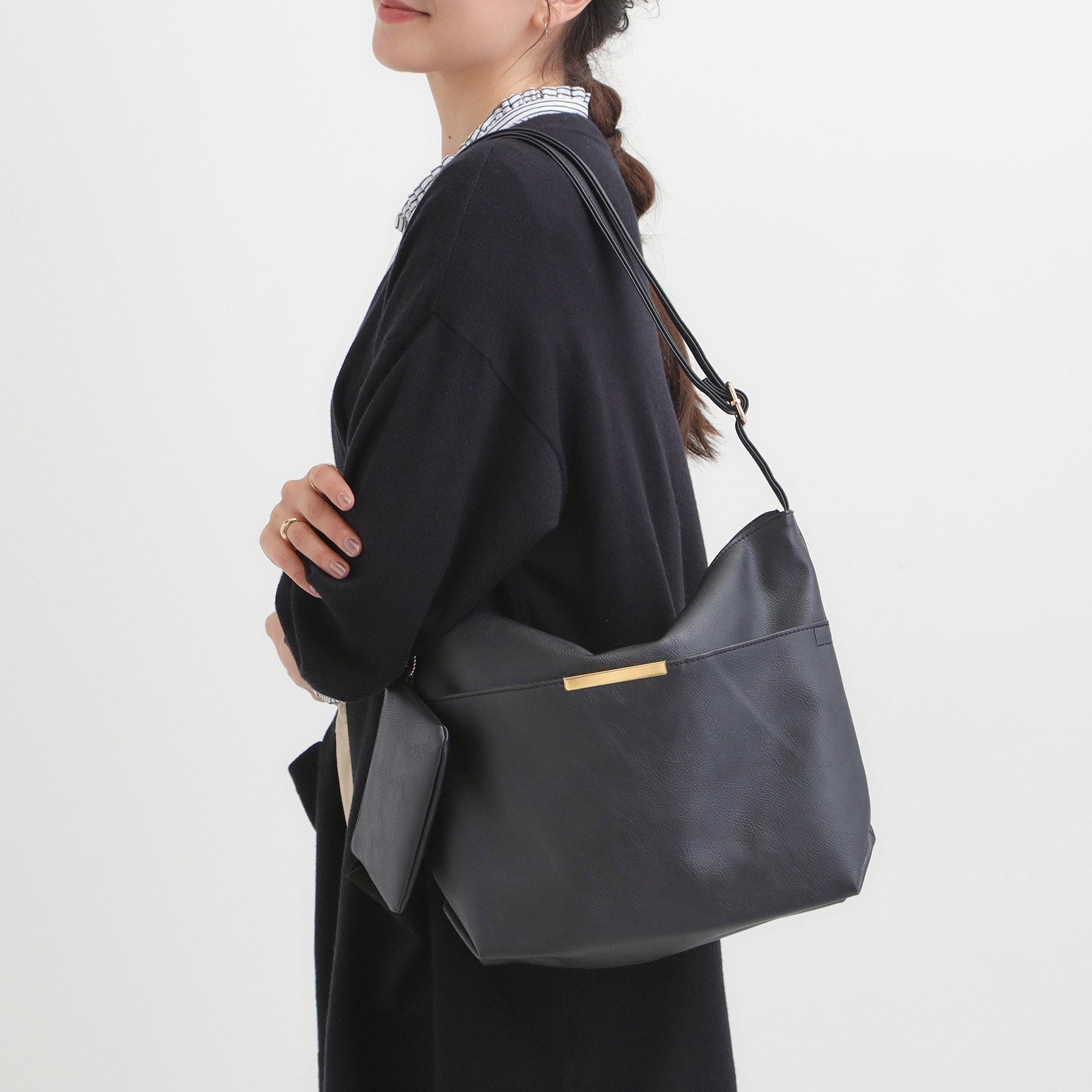 シューラルー SHOO・LA・RUE ダブルフェイスショルダーバッグ （ベージュ(052)） ベージュ(052)