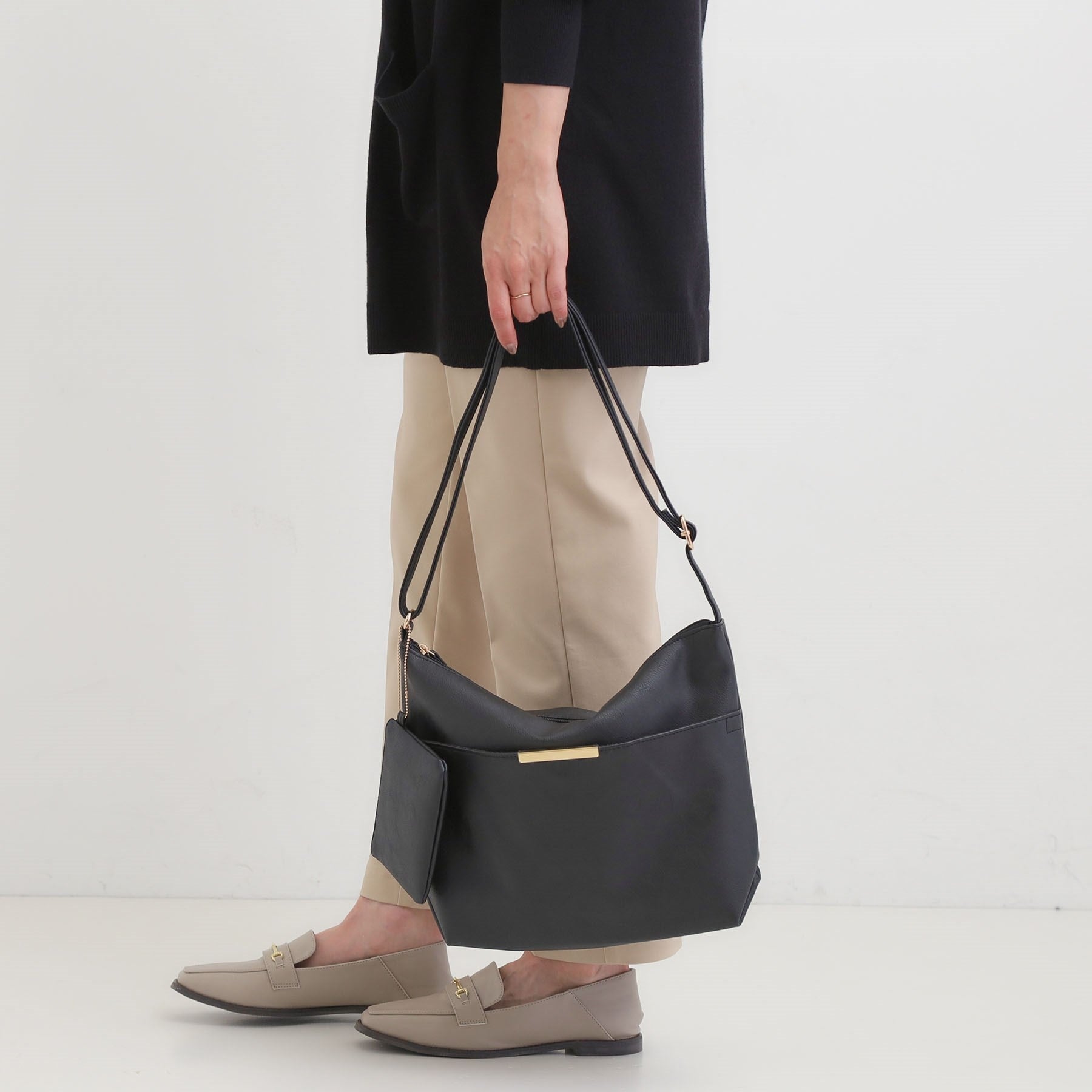 シューラルー SHOO・LA・RUE ダブルフェイスショルダーバッグ （ブラック(019)） ブラック(019)