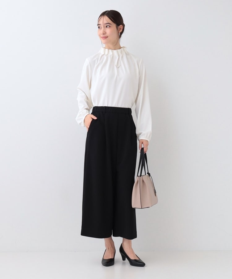 シューラルー SHOO・LA・RUE 【洗濯機で洗える】【伸縮性が心地いい】【イージーケア】【裏サラサラ】カットジョーゼットワイドパンツ （グレージュ(050)） グレージュ(050)