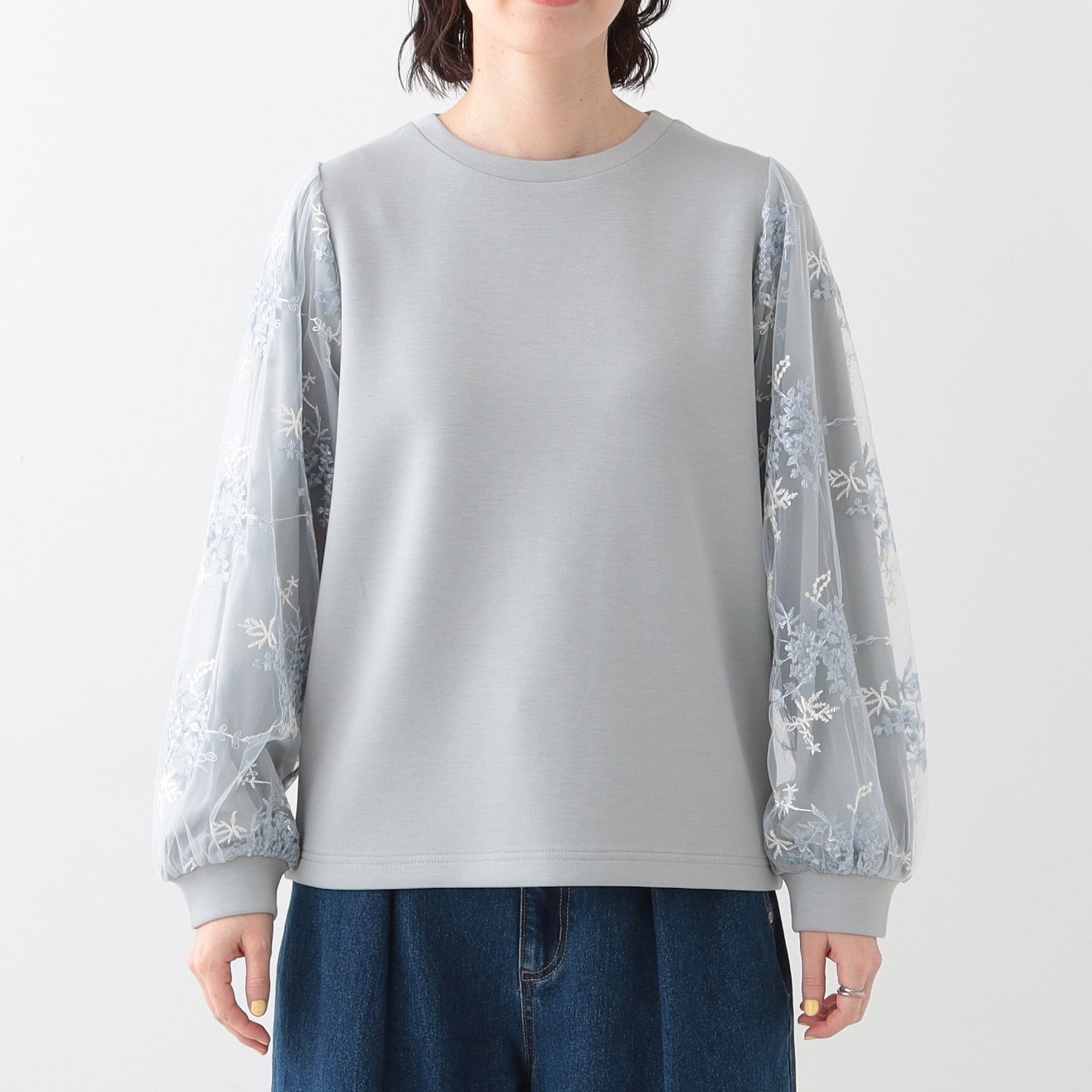 シューラルー SHOO・LA・RUE 【S-LL】袖チュール刺繍切り替えトップス （チャコールグレー(014)） チャコールグレー(014)
