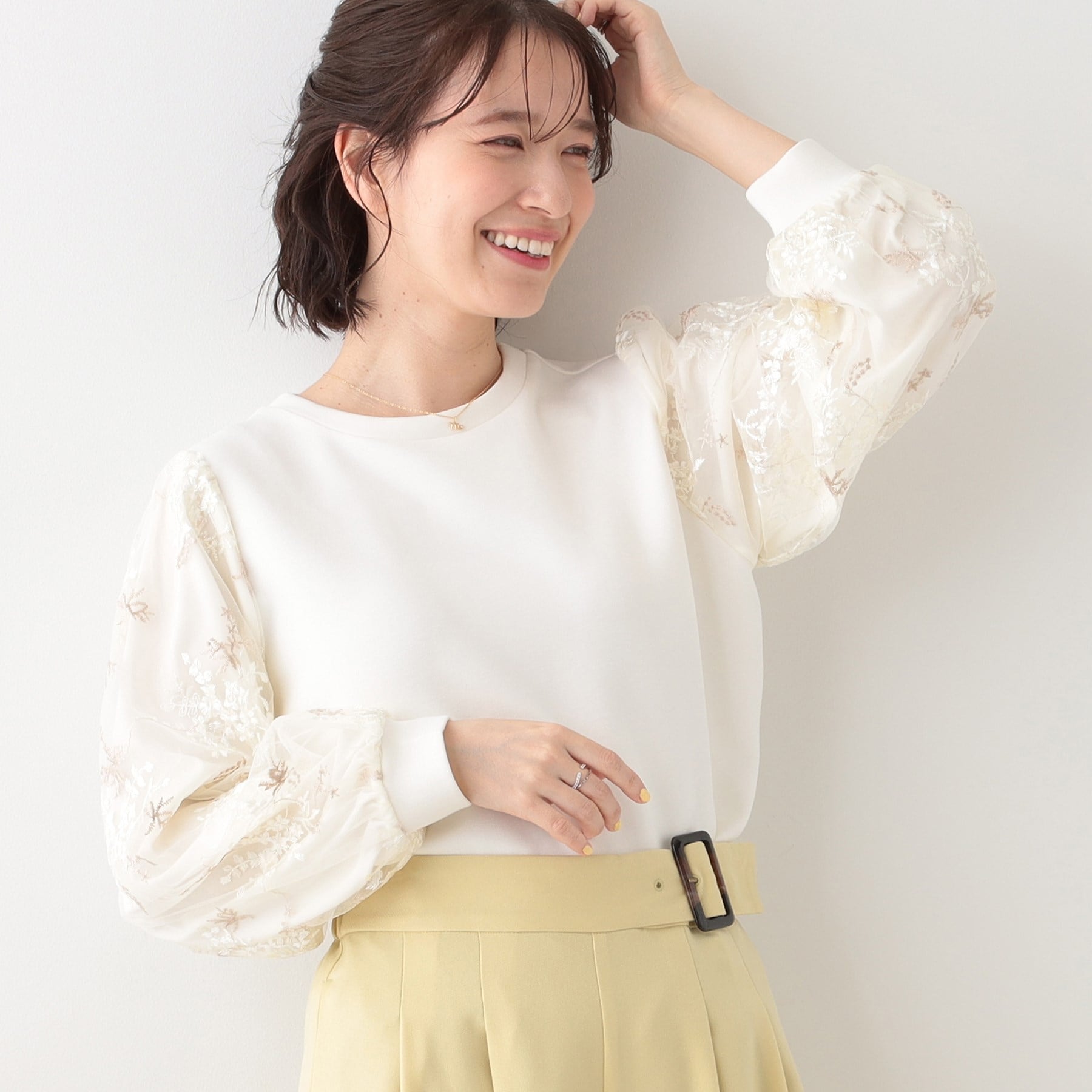 シューラルー SHOO・LA・RUE 【S-LL】袖チュール刺繍切り替えトップス （アイボリー(004)） アイボリー(004)