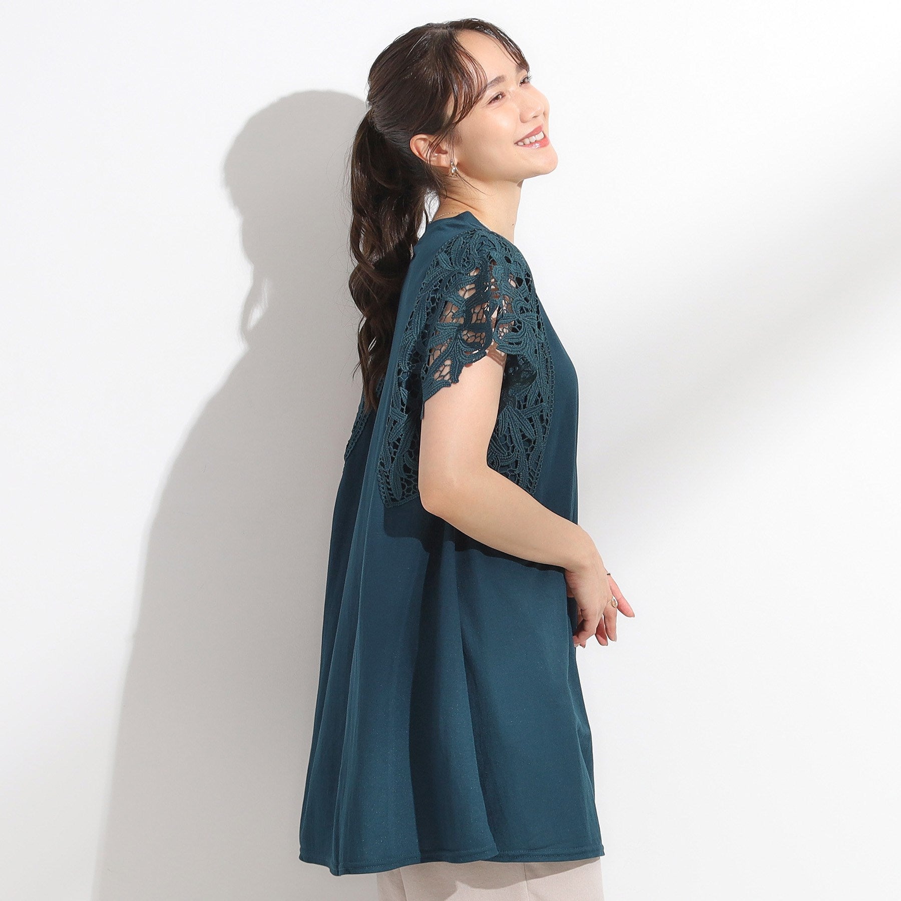 シューラルー SHOO・LA・RUE 【S-LL】上品華やか お袖レースチュニックトップス （グリーン(024)） グリーン(024)
