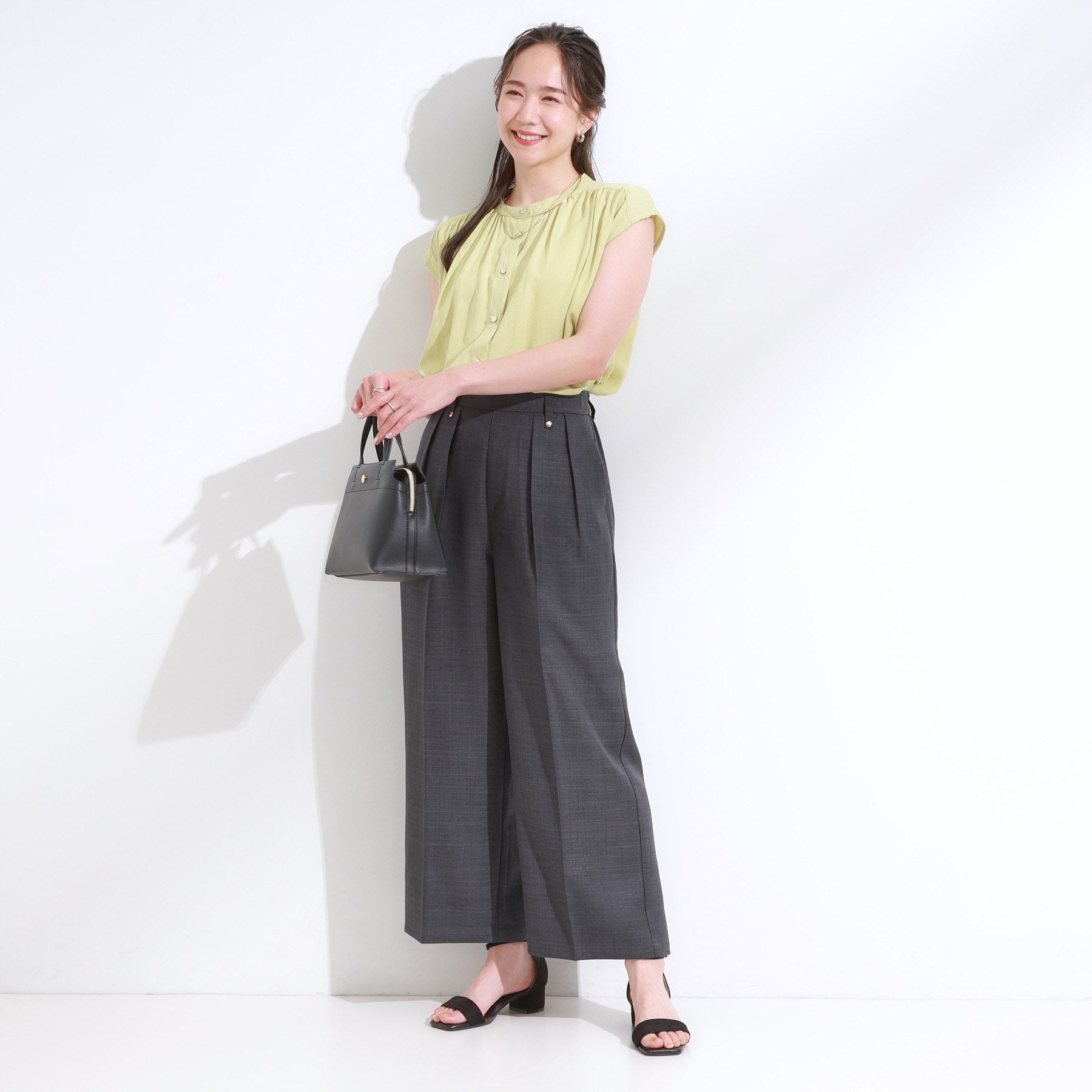 シューラルー SHOO・LA・RUE 麻調タックワイドパンツ （チャコールグレー(014)） チャコールグレー(014)