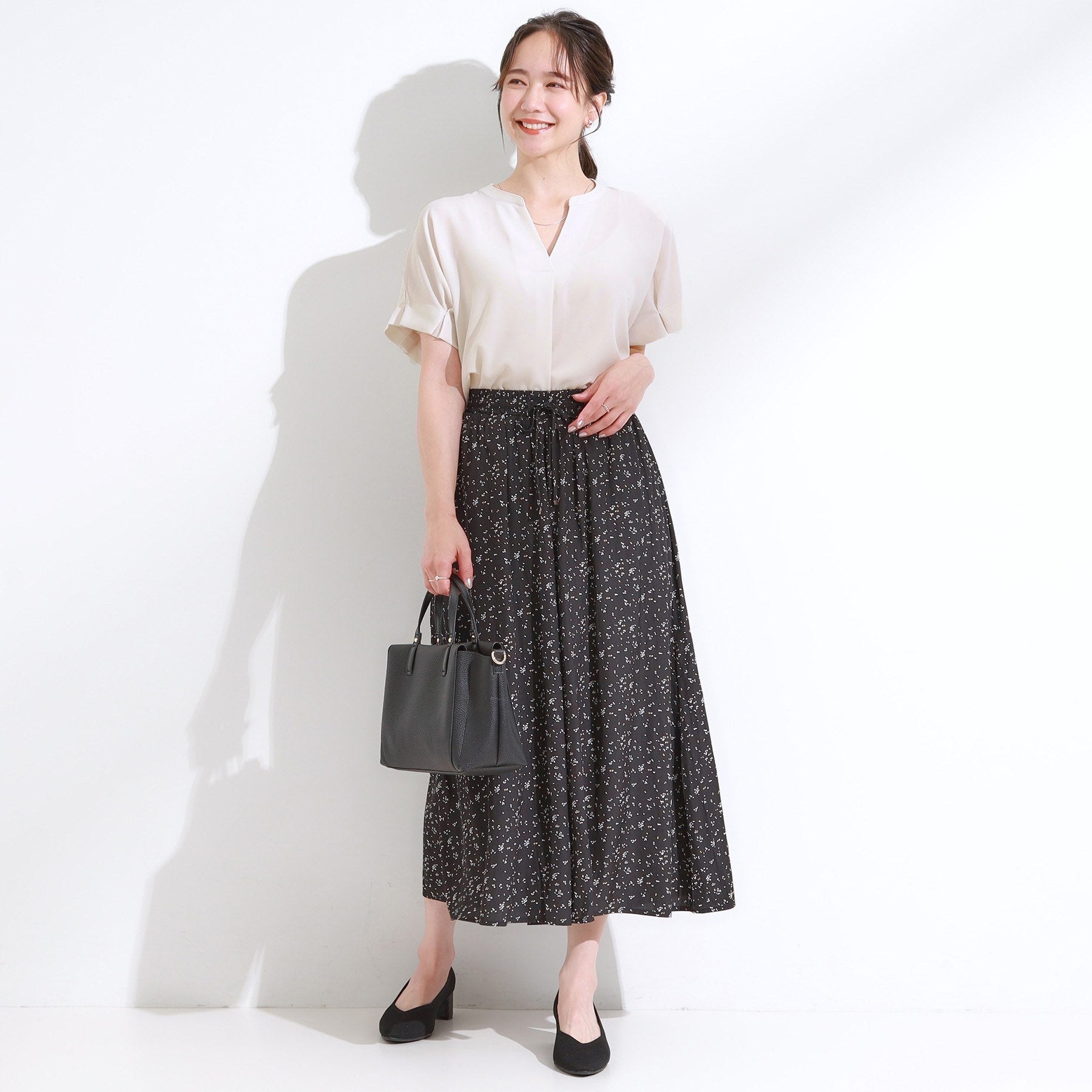 シューラルー SHOO・LA・RUE 【セットアップ可/ひんやり】きちんと見えで上品 お袖タック スキッパーブラウス （ブラウン(043)） ブラウン(043)