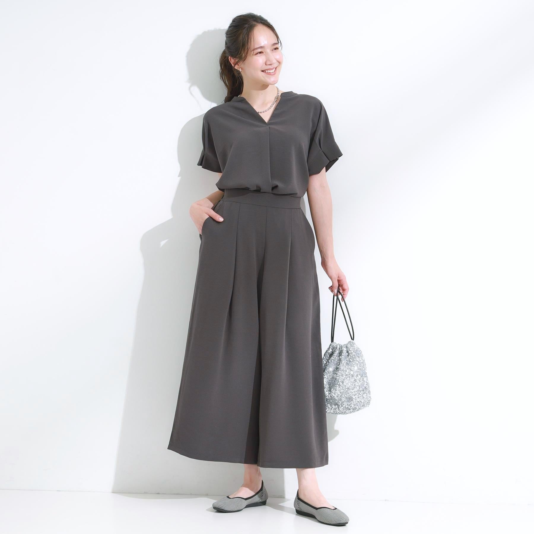 シューラルー SHOO・LA・RUE 【セットアップ可/ひんやり】きちんと見えで上品 お袖タック スキッパーブラウス （ブラウン(043)） ブラウン(043)
