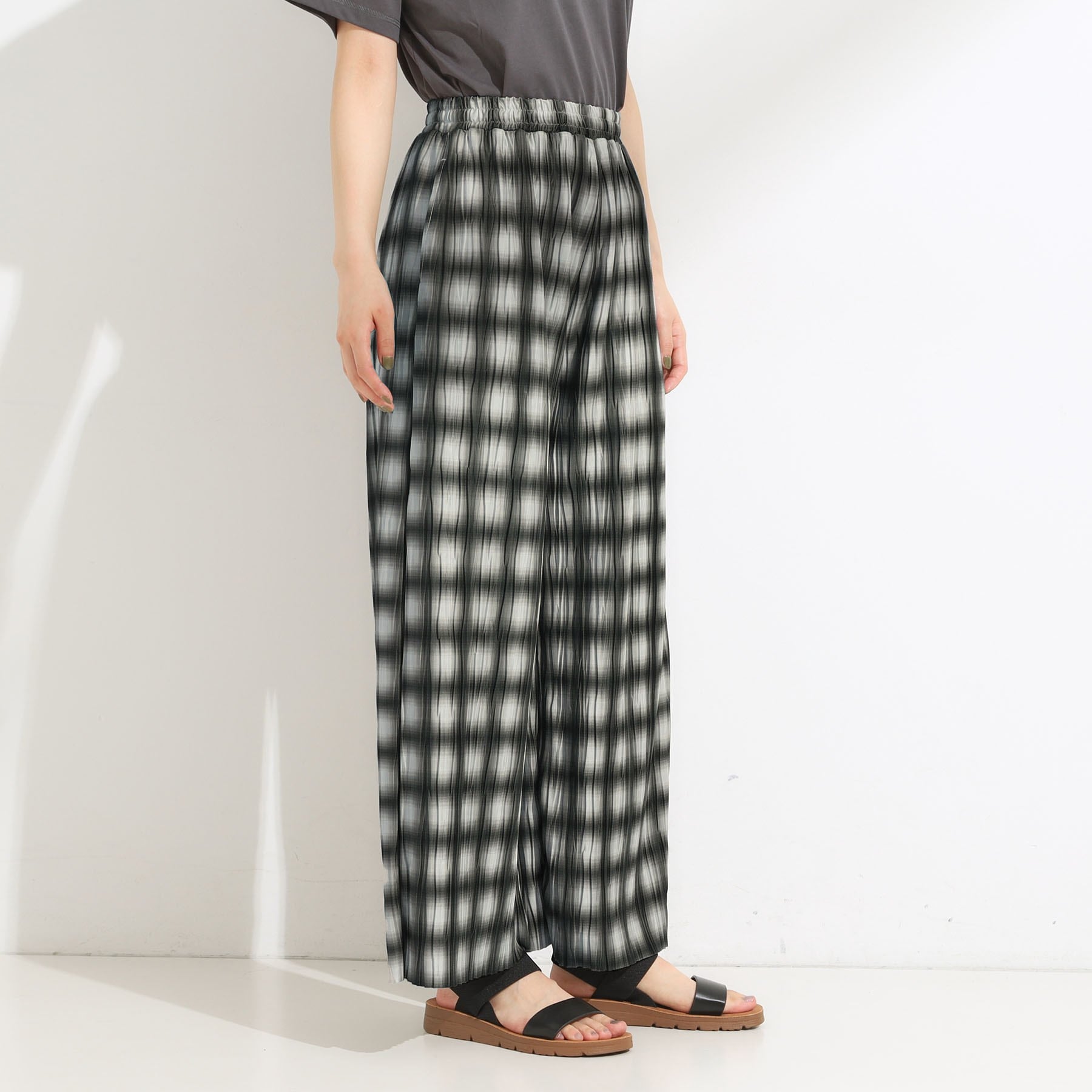 シューラルー SHOO・LA・RUE 楽にシーズンを先取り チェック柄ウェーブプリントパンツ （ブラック(219)） ブラック(219)