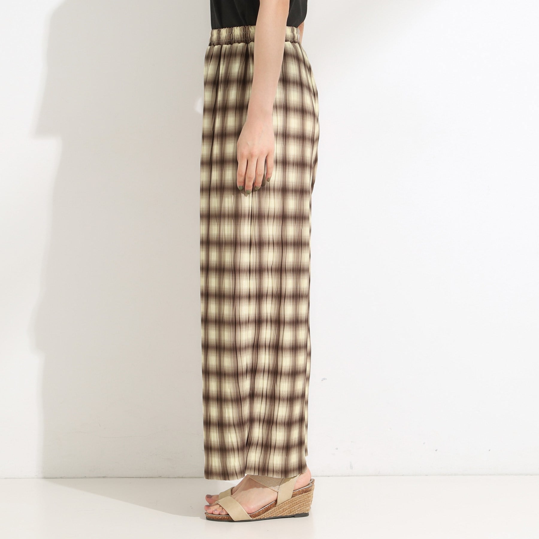 シューラルー SHOO・LA・RUE 楽にシーズンを先取り チェック柄ウェーブプリントパンツ （ブラック(219)） ブラック(219)