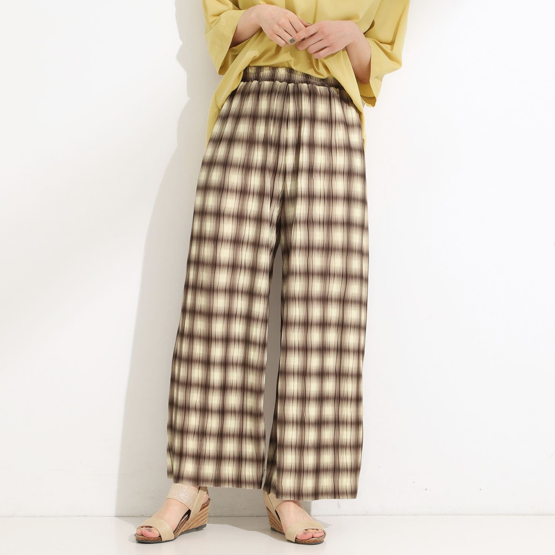 シューラルー SHOO・LA・RUE 楽にシーズンを先取り チェック柄ウェーブプリントパンツ （ベージュ(252)） ベージュ(252)