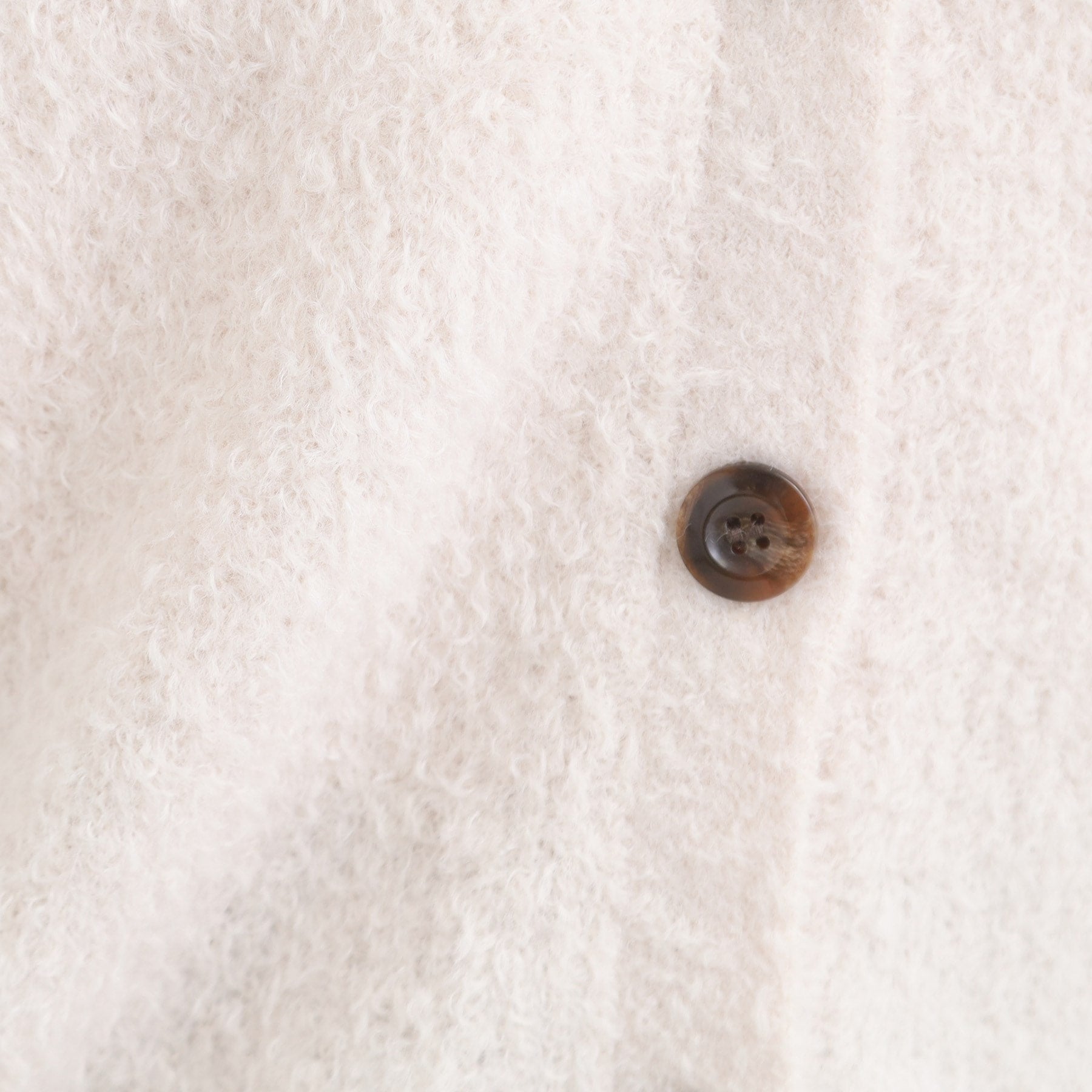 シューラルー SHOO・LA・RUE プードルフェザーVニットカーデ （ライトベージュ(051)） ライトベージュ(051)