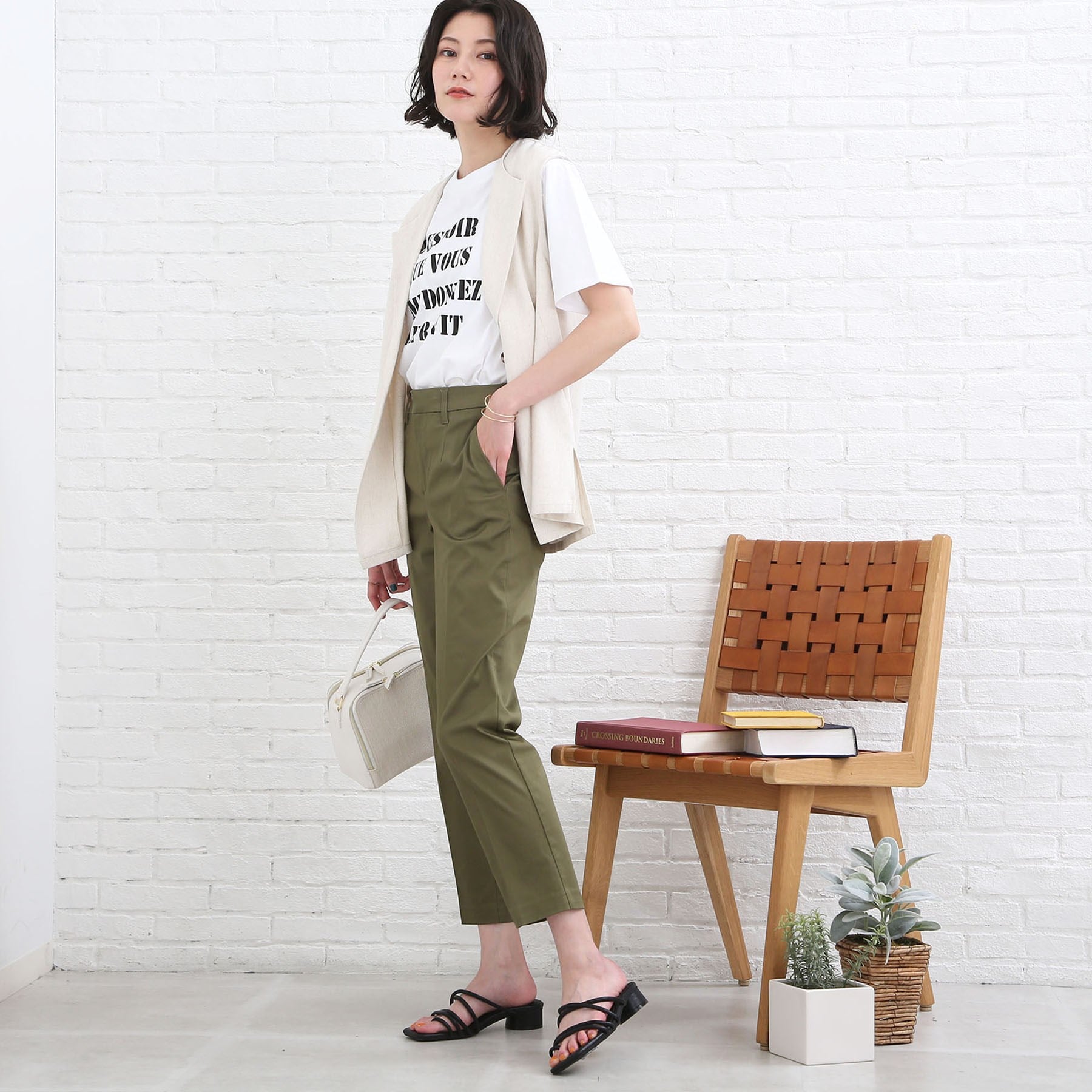 SHOO・LA・RUE [3D scan/SS-3L/beautiful] Hollow yarn satin stick pants