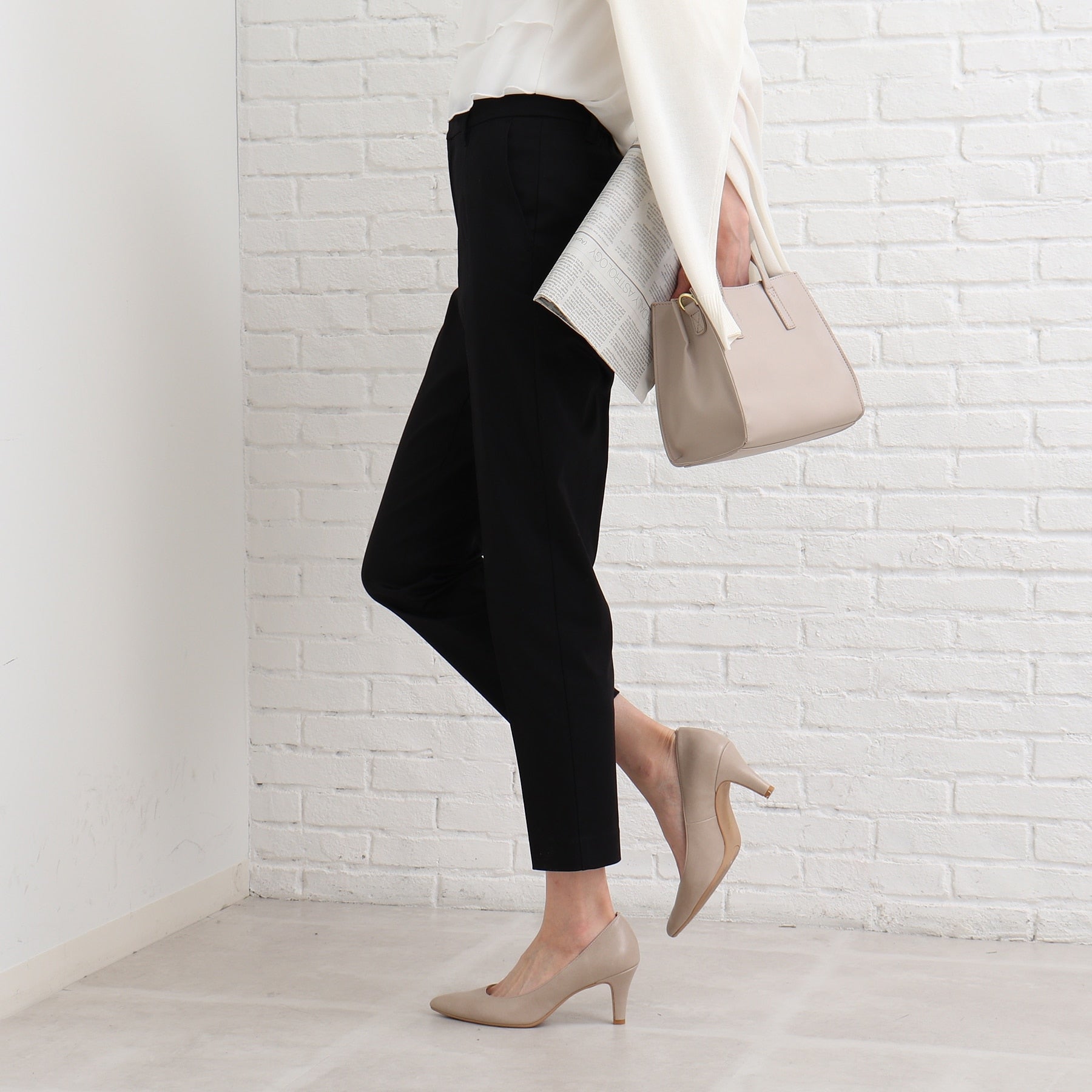 SHOO・LA・RUE [3D scan/SS-3L/beautiful] Hollow yarn satin stick pants