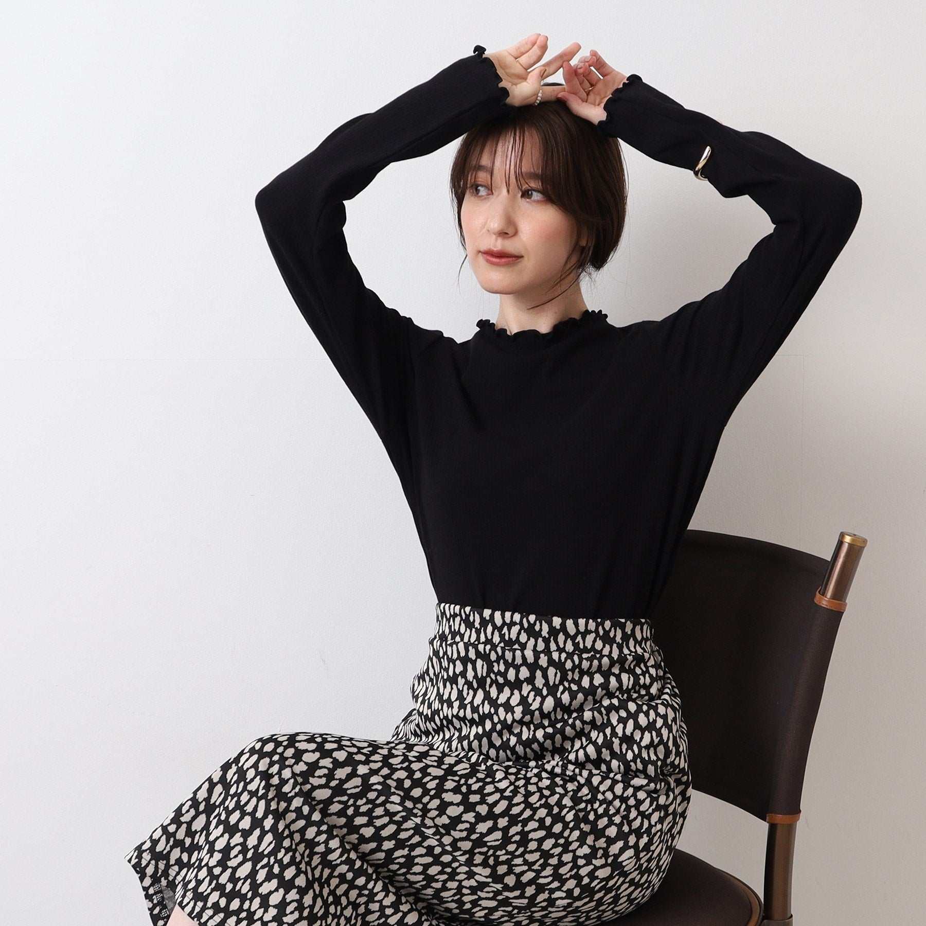 シューラルー SHOO・LA・RUE メロー使いボトルネック長袖インナー